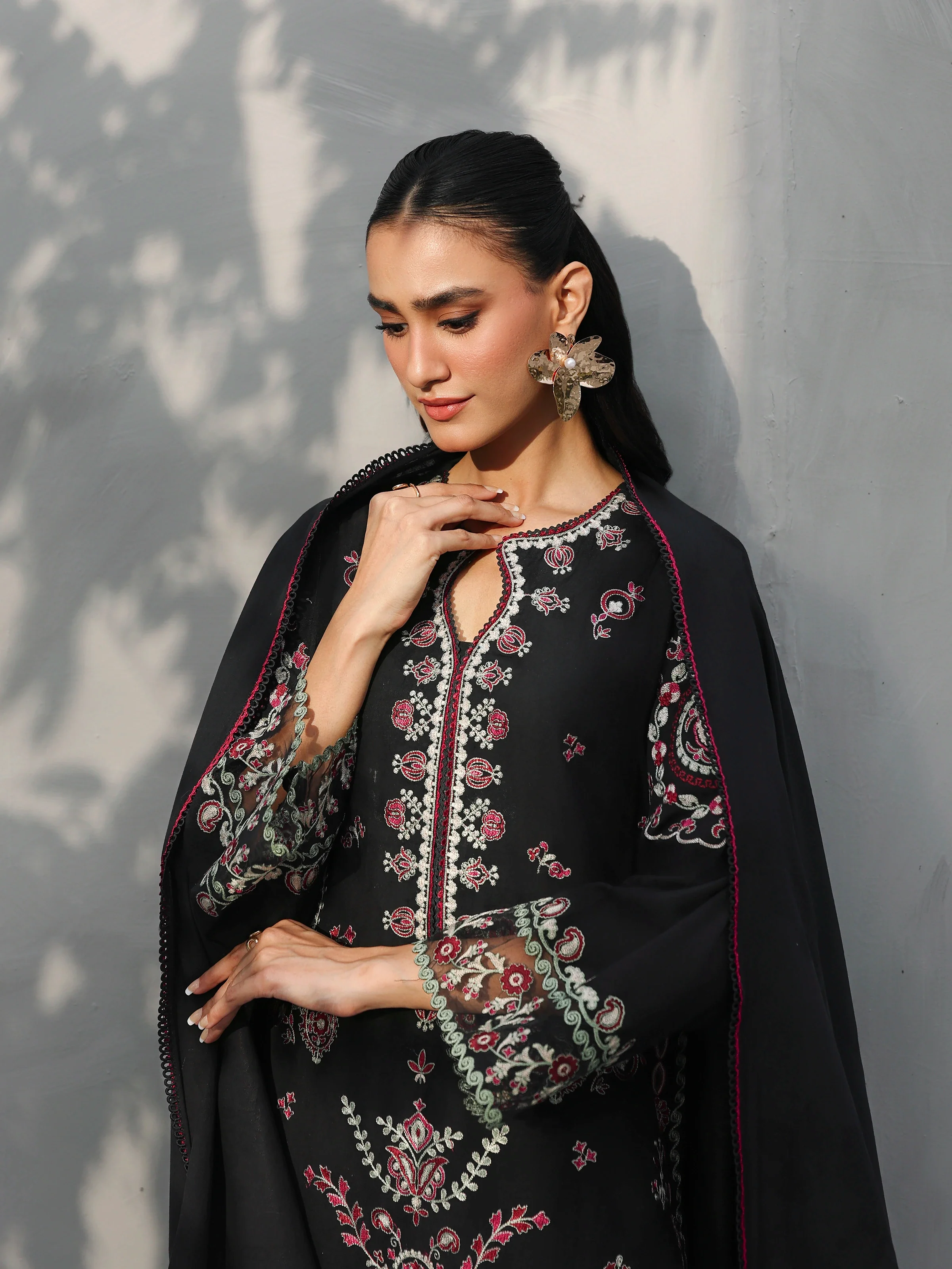Unstitched Embroidered Jacquard Suit - EWU6V3-33466-3P - Image 4