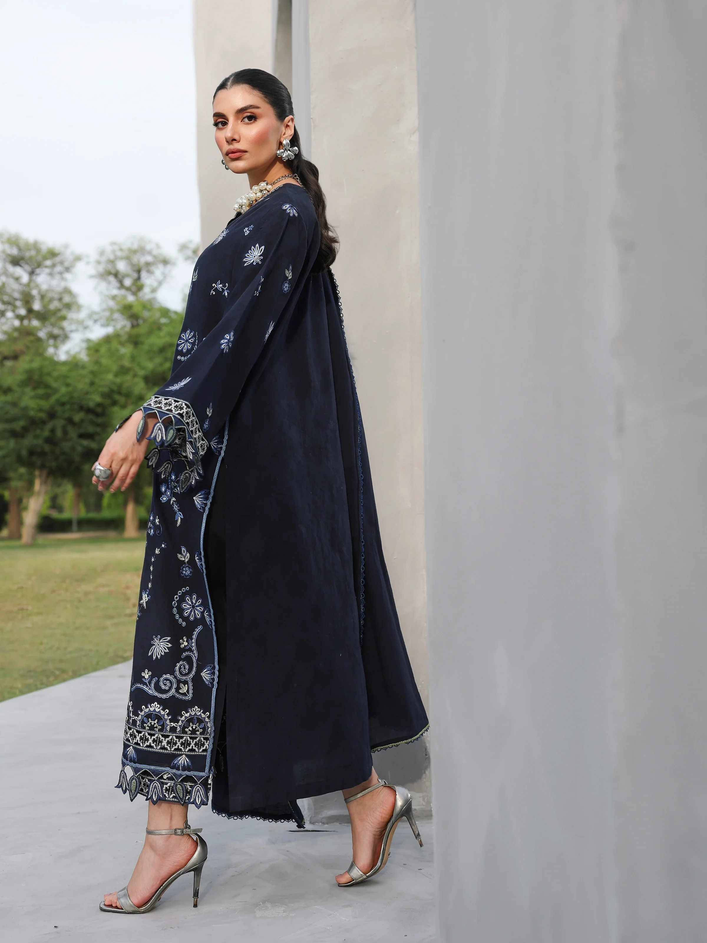 Unstitched Embroidered Jacquard Suit - EWU6V3-33468-3P - Image 5