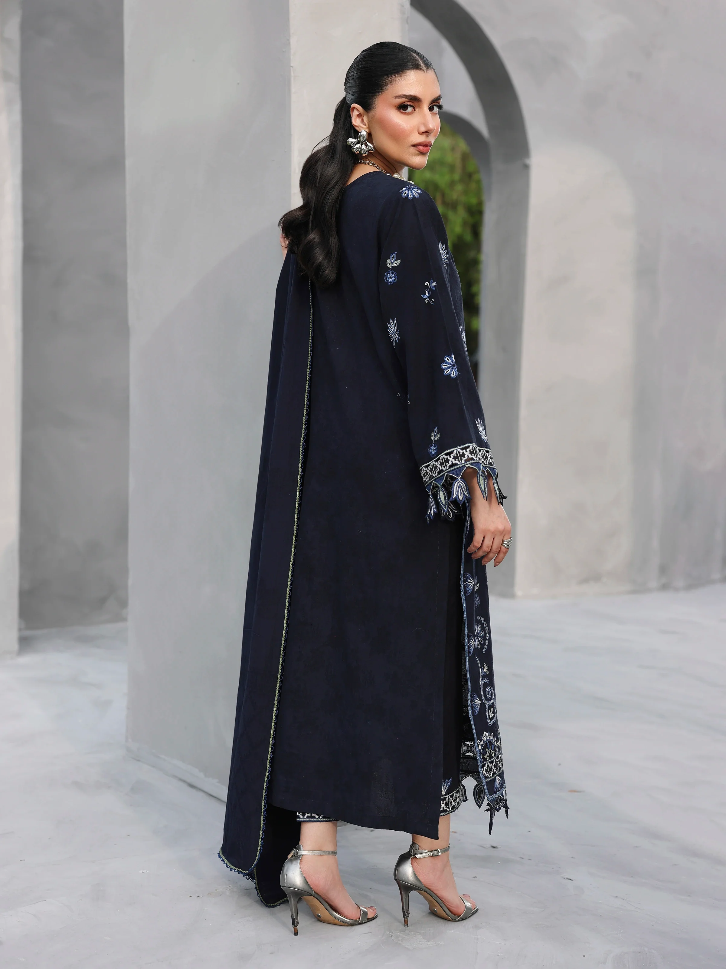 Unstitched Embroidered Jacquard Suit - EWU6V3-33468-3P - Image 6