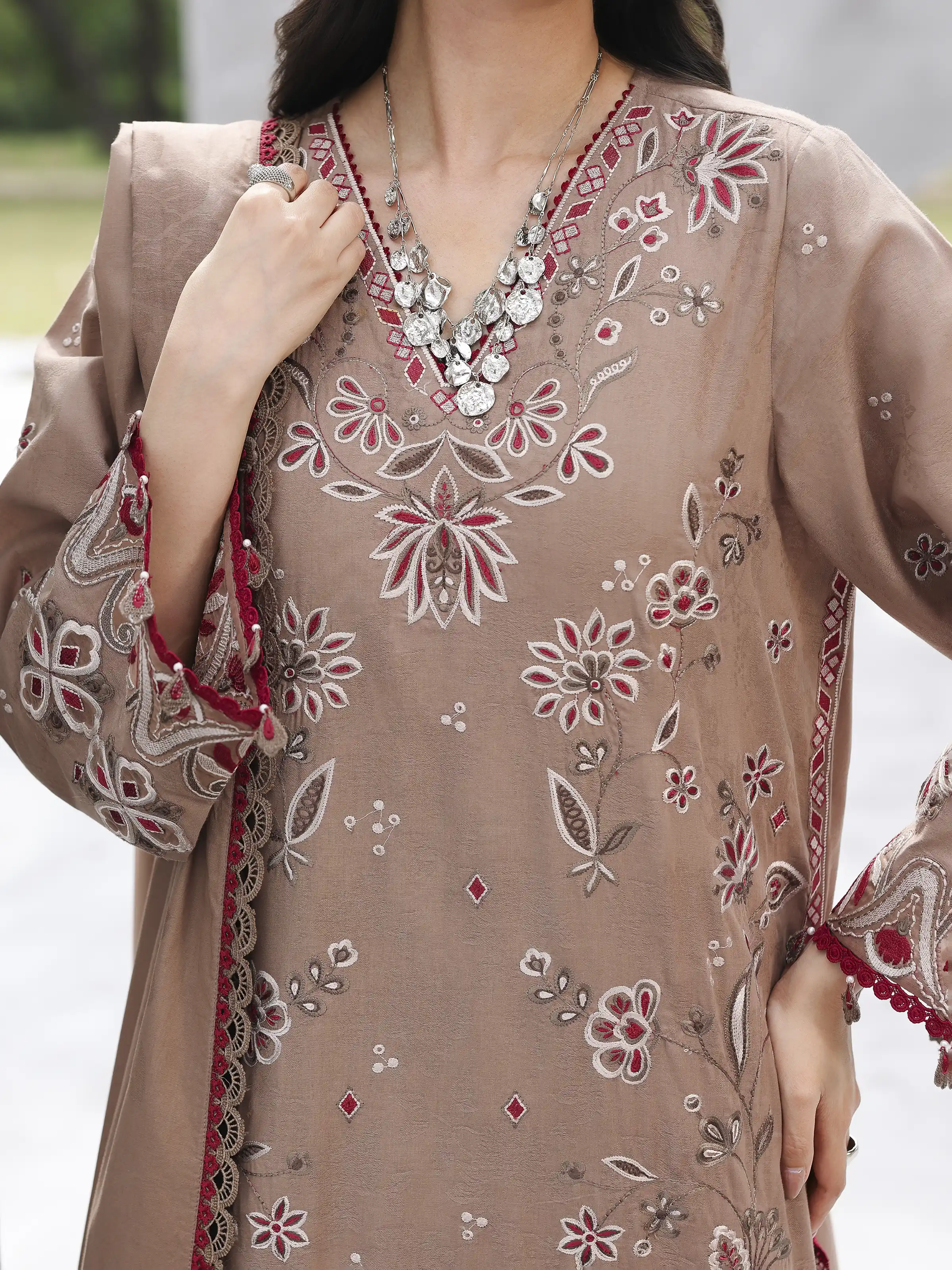Unstitched Embroidered Jacquard Suit - EWU6V3-33469-3P - Image 3