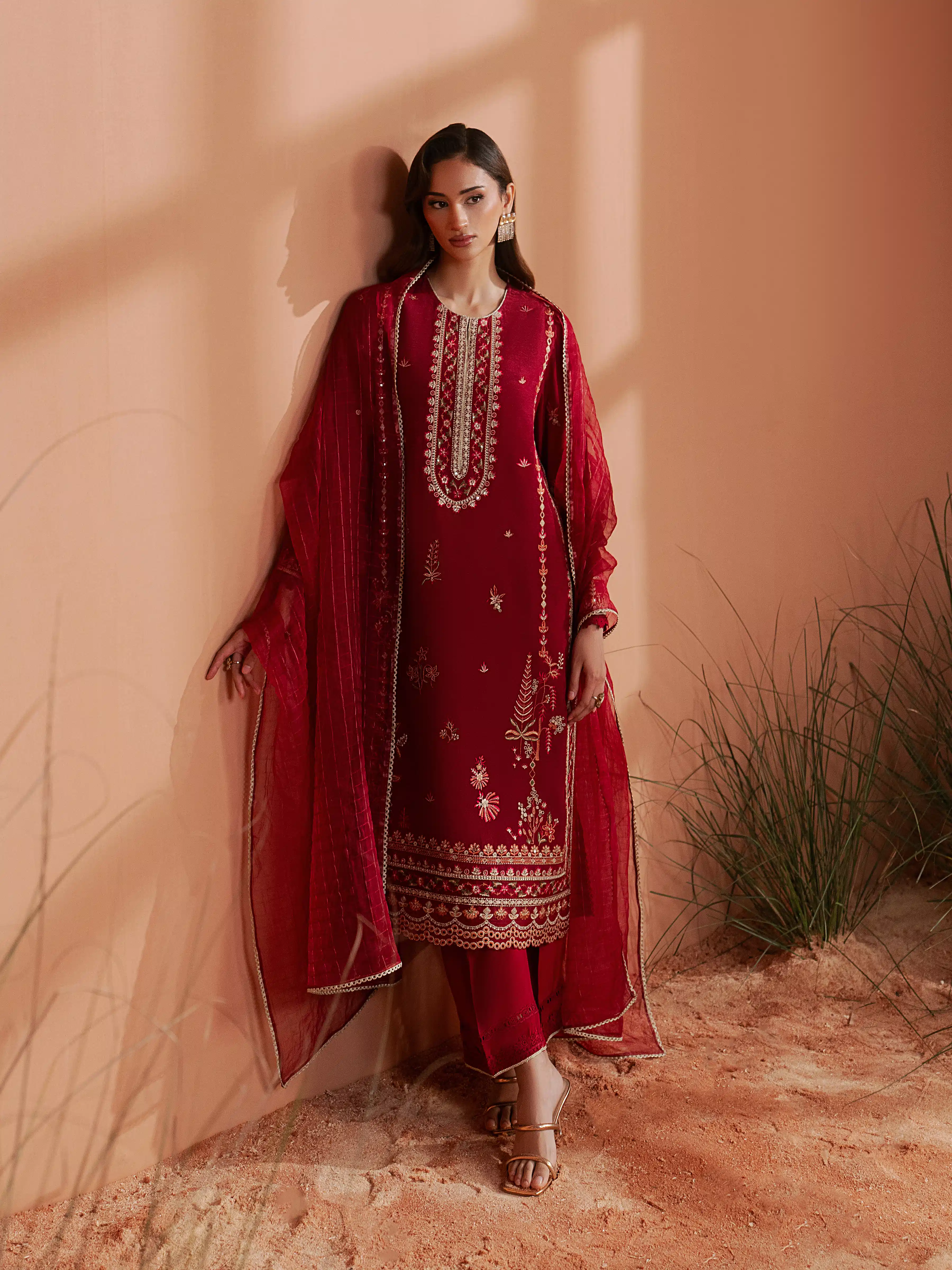 Unstitched Embroidered Karandi Suit - EWU6V22-32091-3P - Image 5
