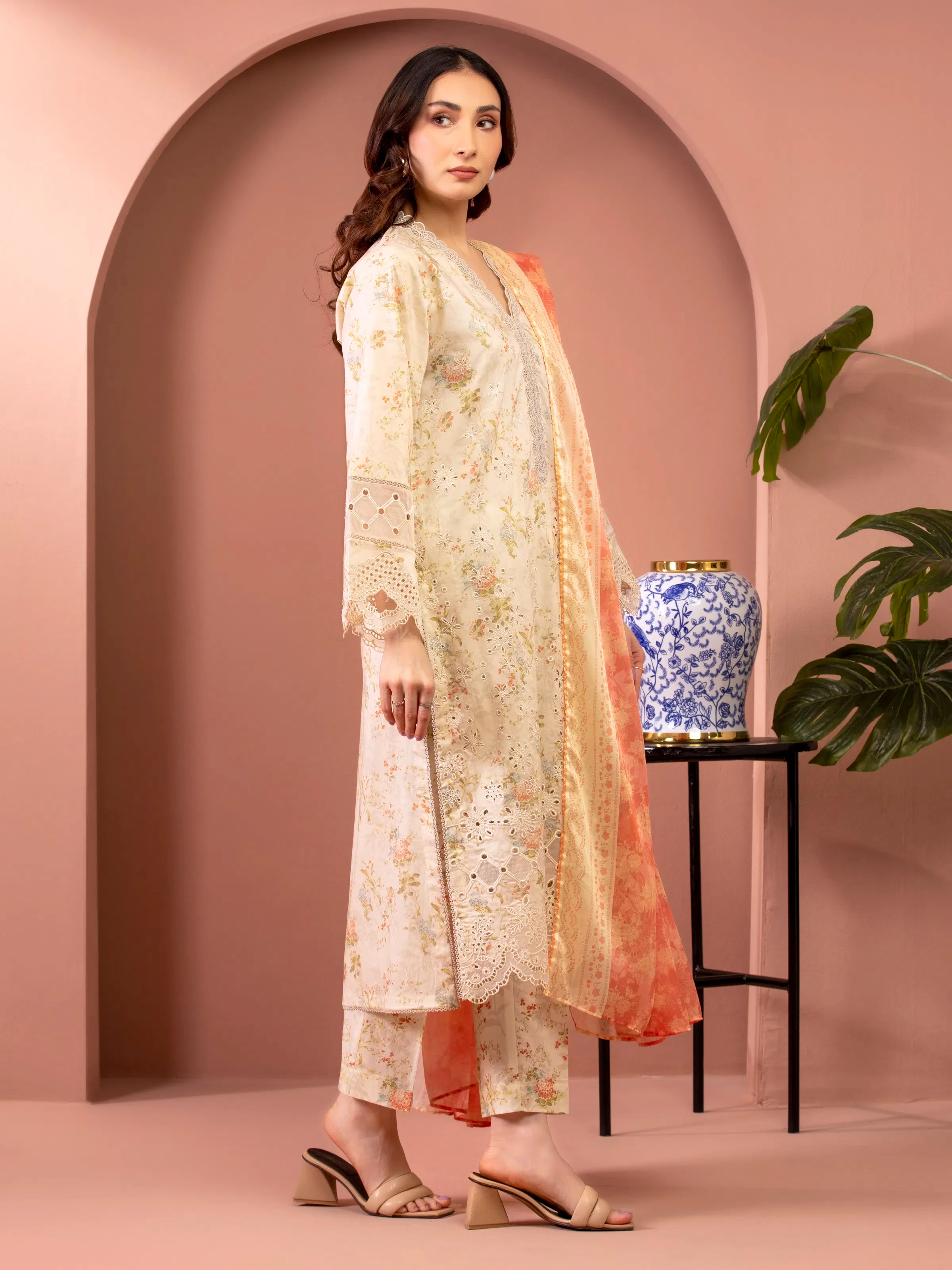 Unstitched Embroidered Lawn Suit - EWU5V1-31437-3P - Image 4
