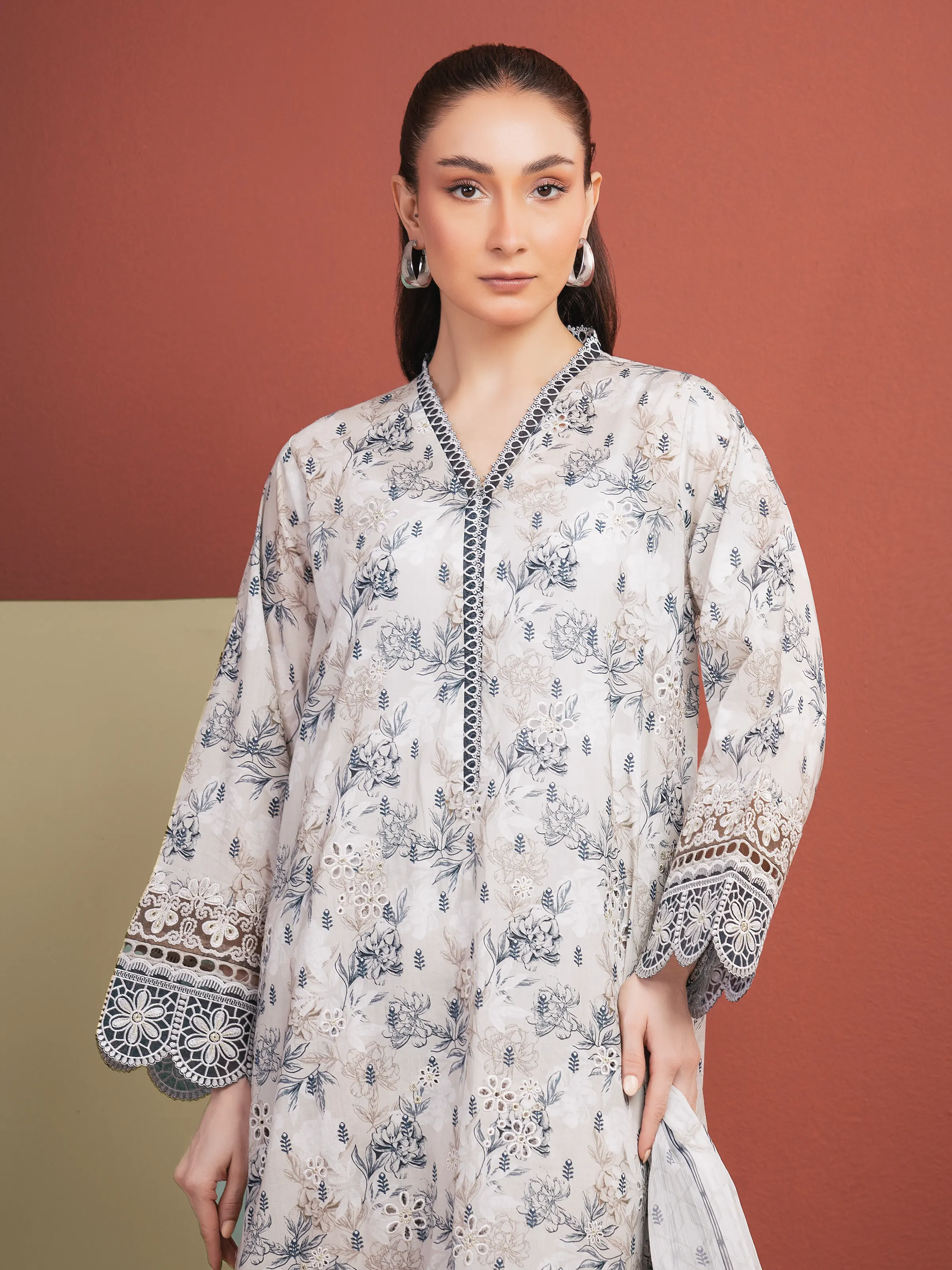 Unstitched Embroidered Lawn Suit - EWU5V1-31484-3P - Image 2