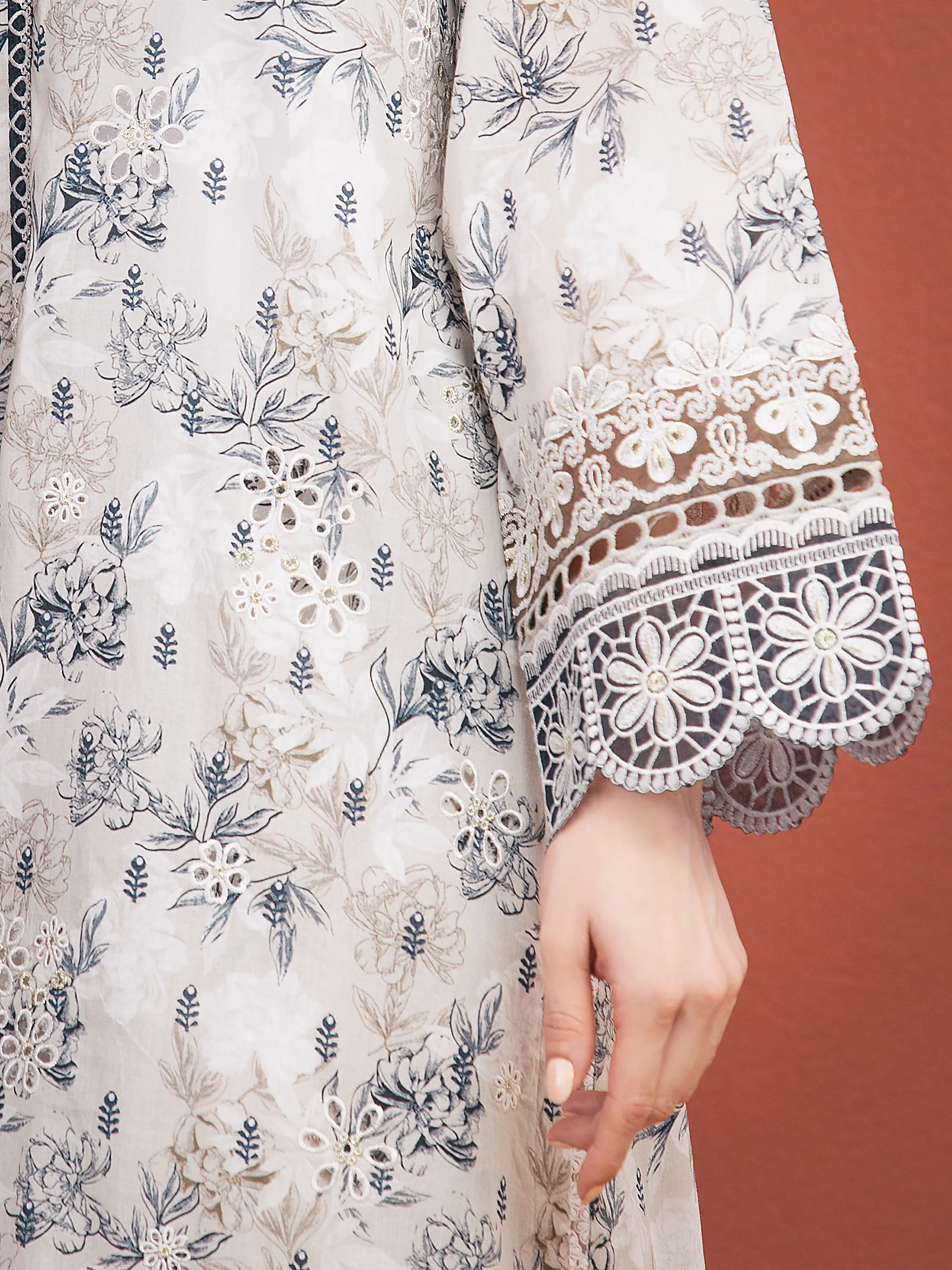 Unstitched Embroidered Lawn Suit - EWU5V1-31484-3P - Image 4