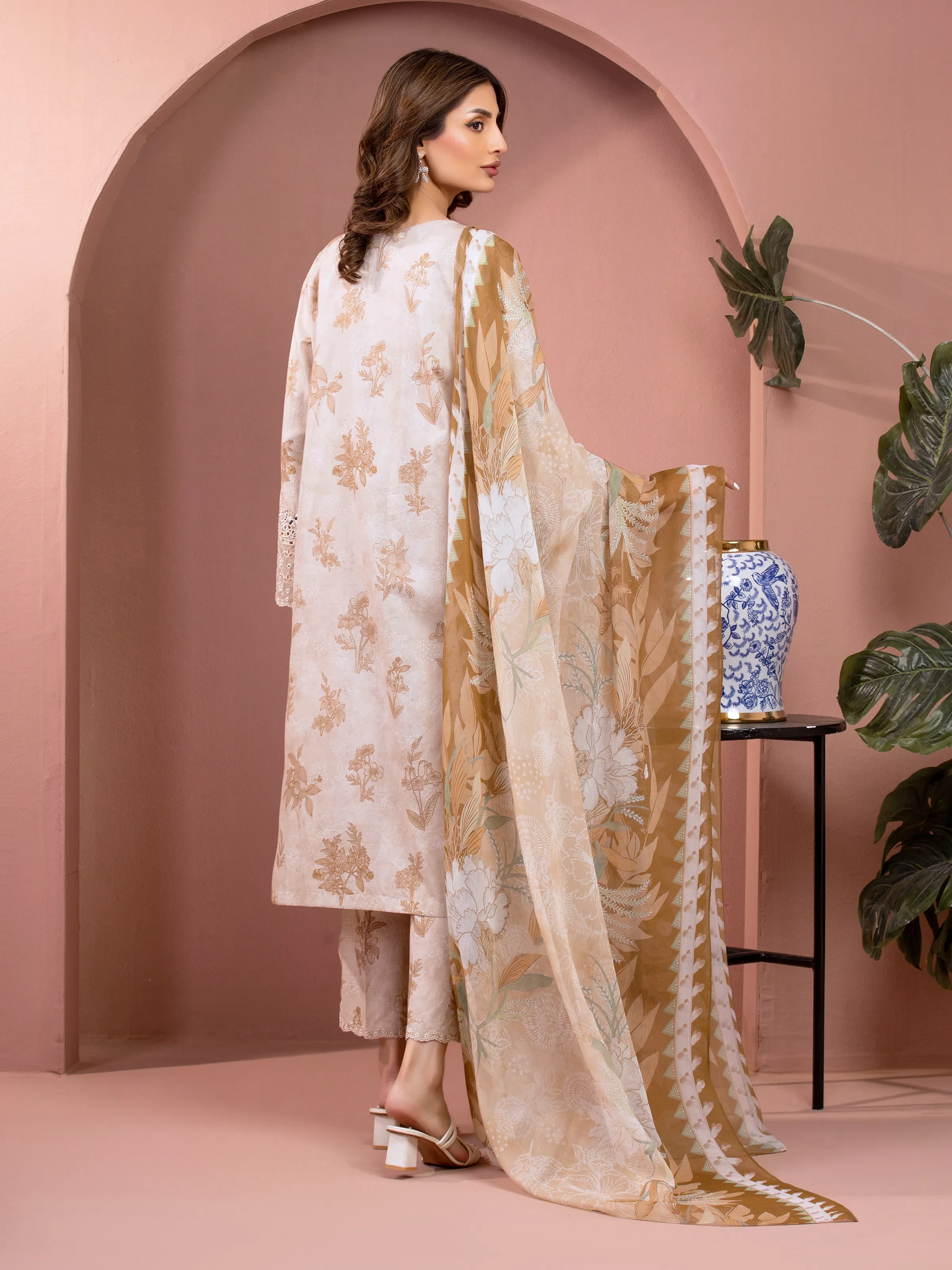 Unstitched Embroidered Lawn Suit - EWU5V1-31485-3P - Image 6