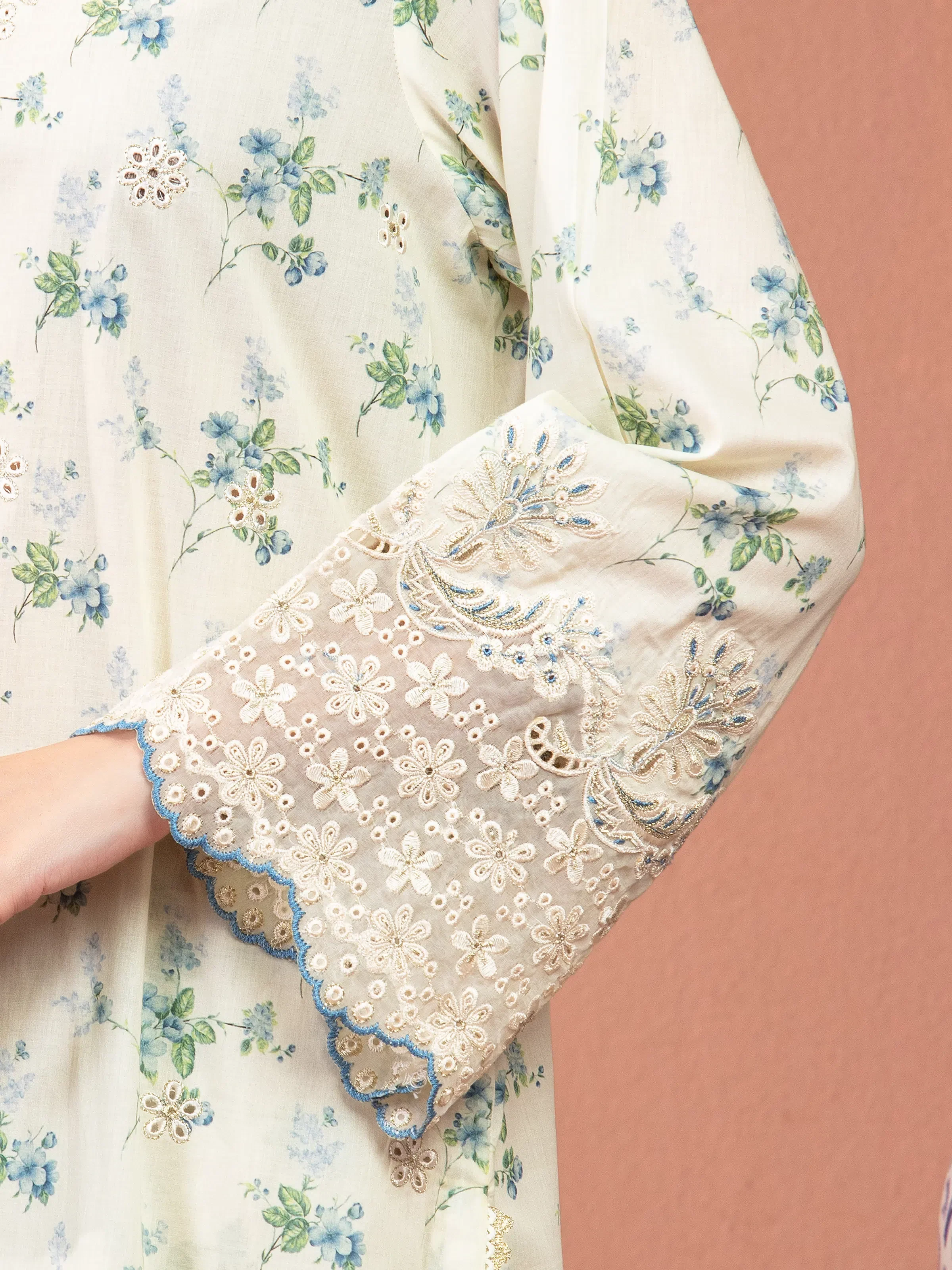 Unstitched Embroidered Lawn Suit - EWU5V1-31482-3P - Image 3