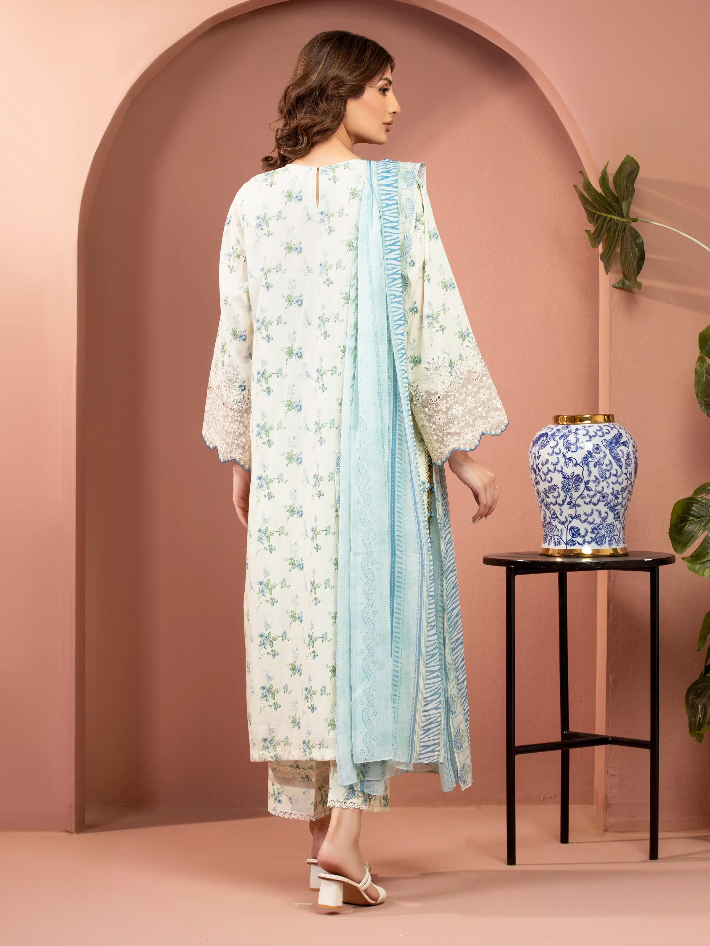 Unstitched Embroidered Lawn Suit - EWU5V1-31482-3P - Image 6