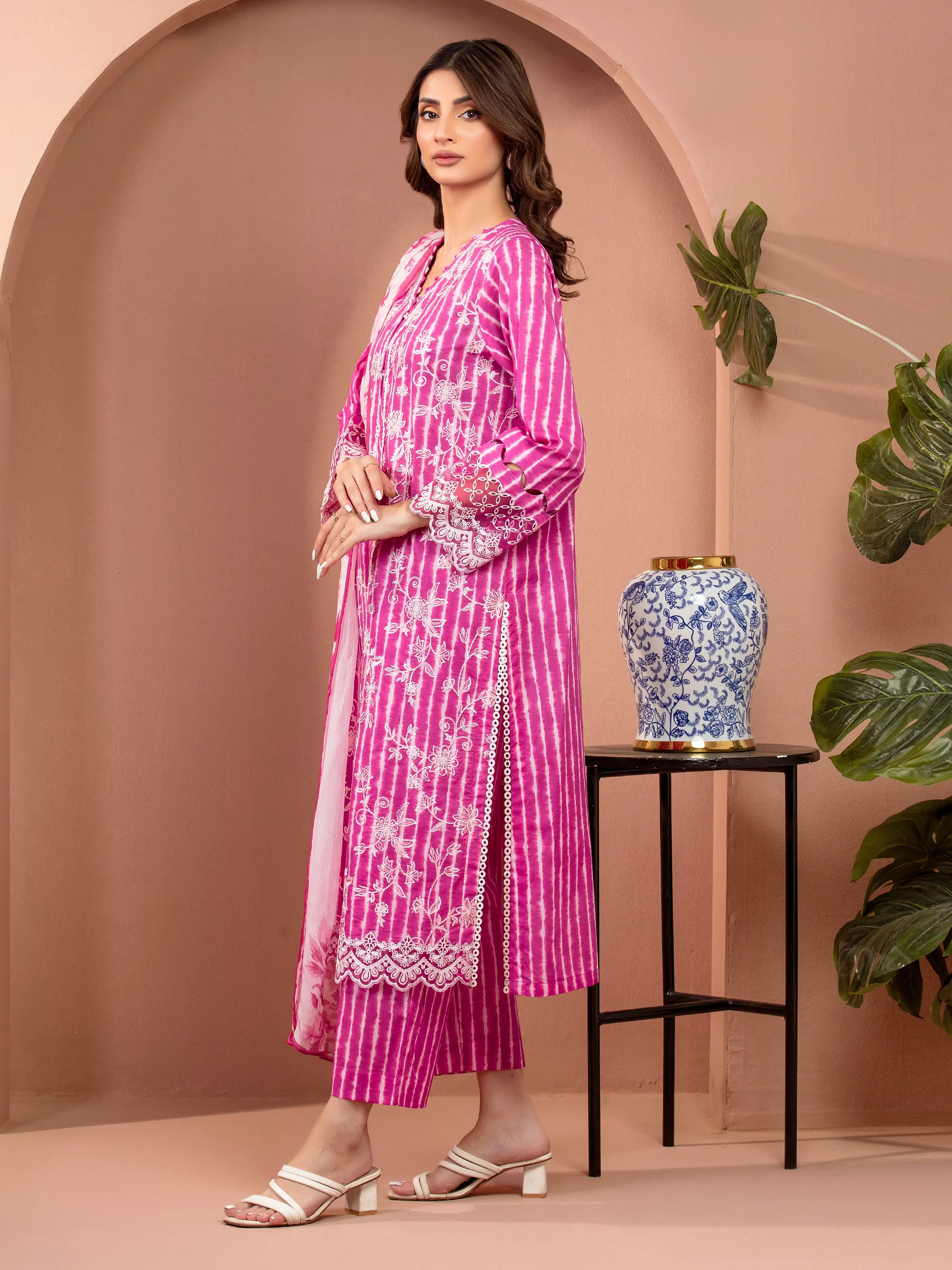 Unstitched Embroidered Lawn Suit - EWU5V1-31489-3P - Image 5