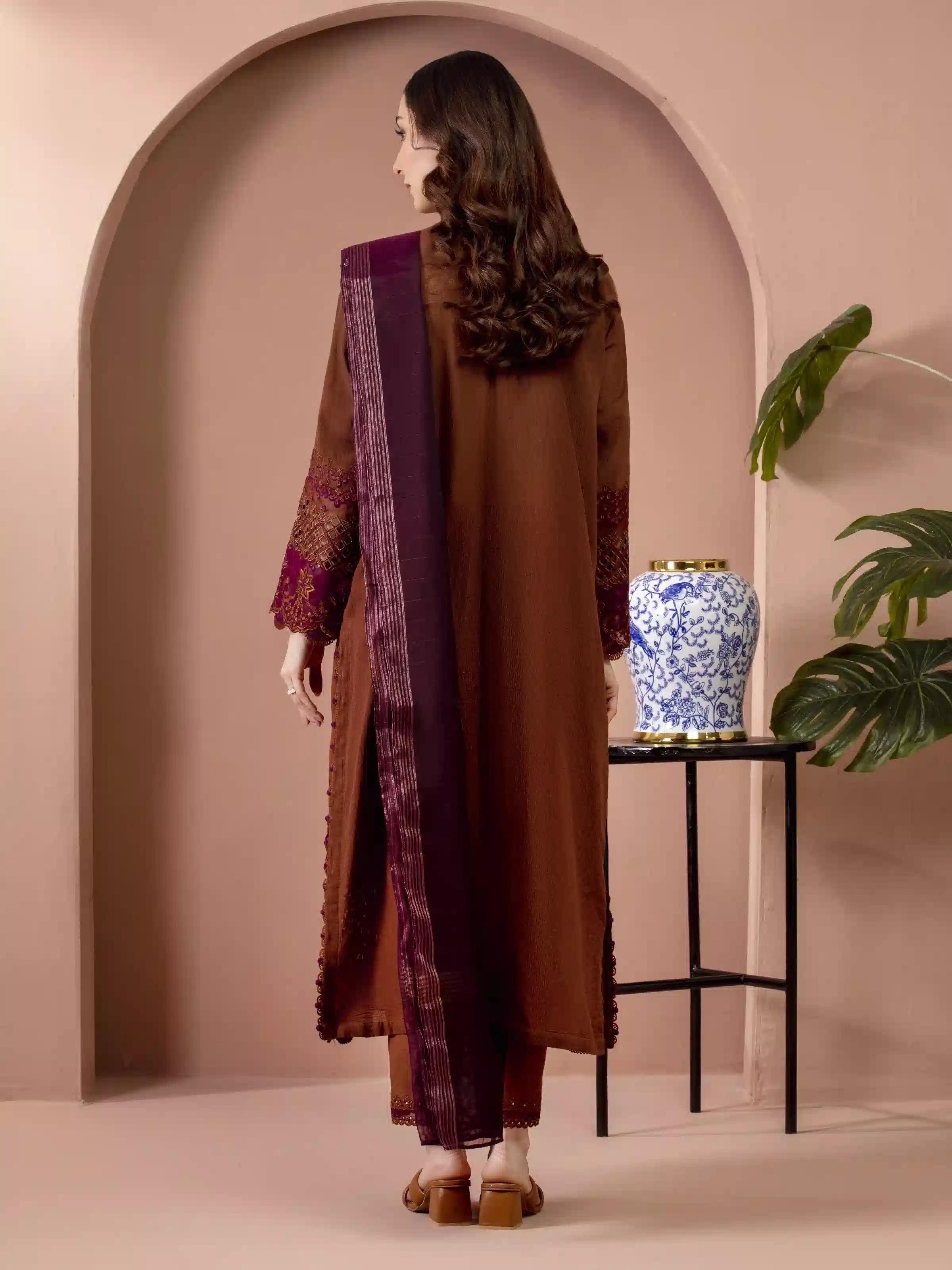Unstitched Embroidered Lawn Suit - EWU5V1-31233-3P - Image 6