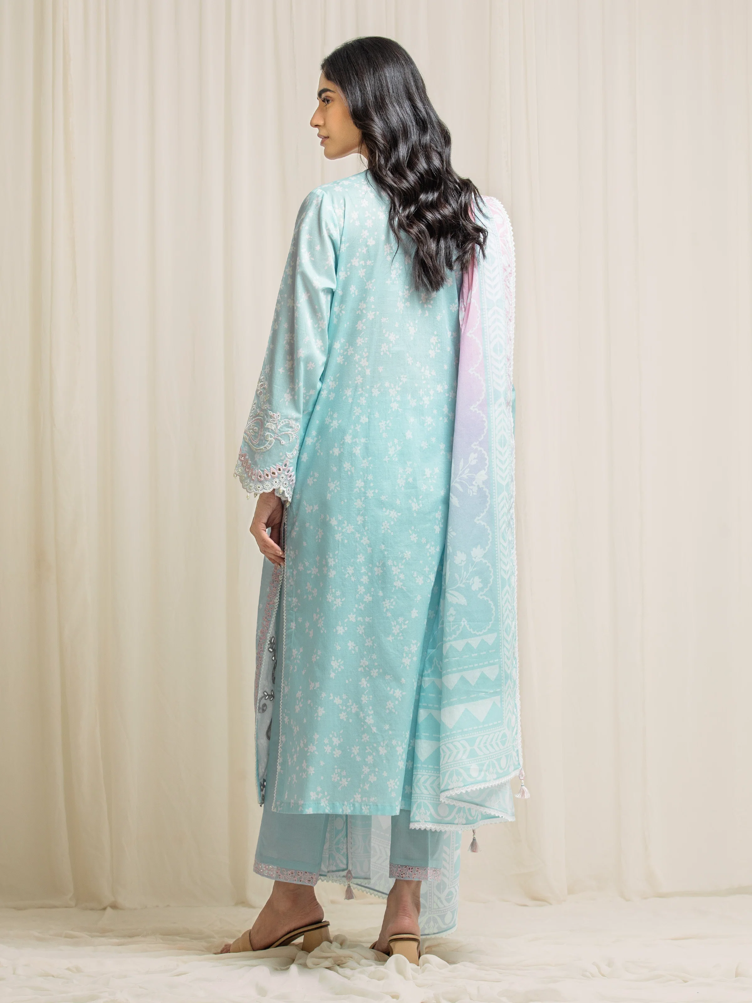 Unstitched Embroidered Lawn Suit - EWU6V1-33000-3P - Image 6