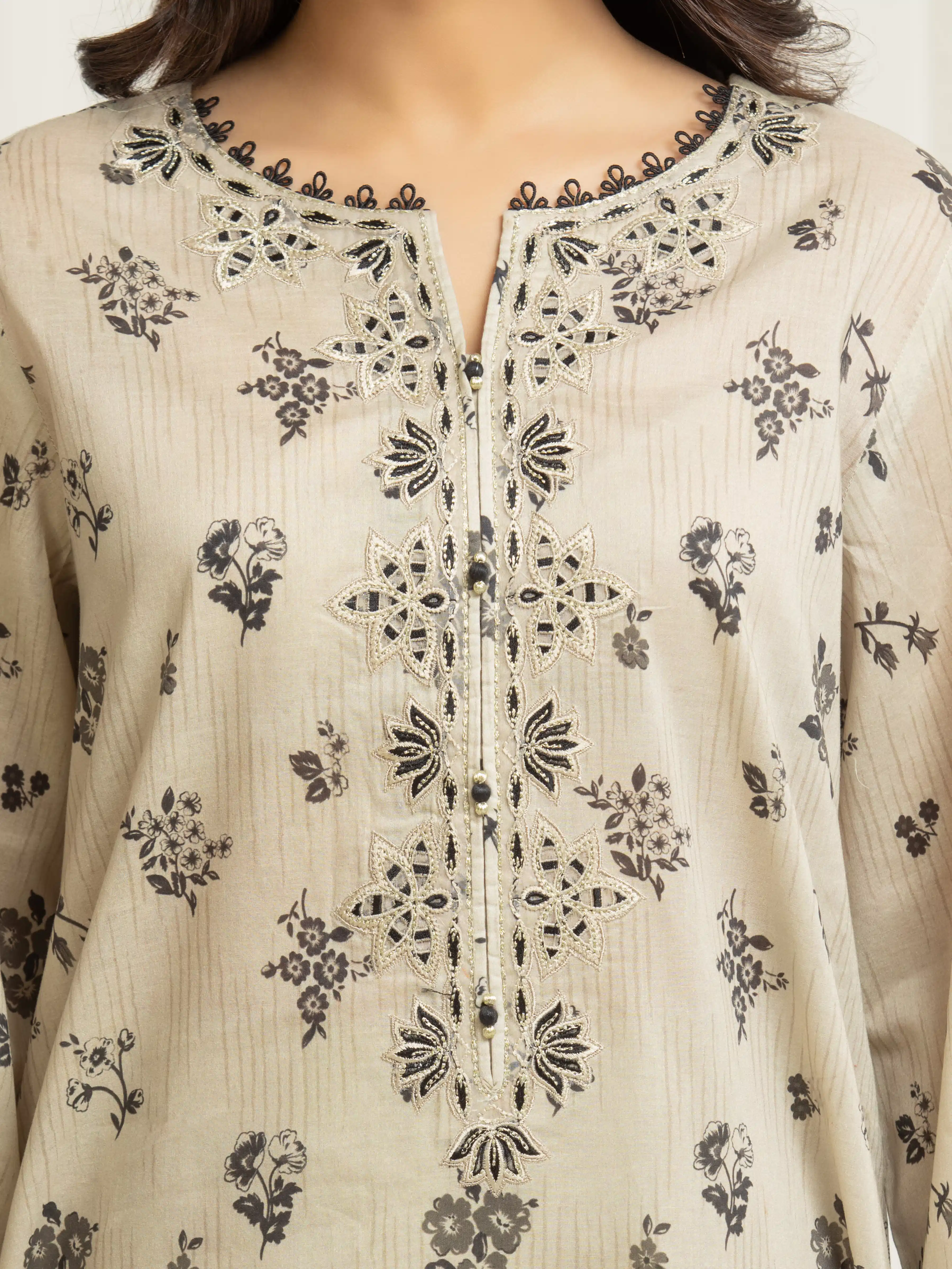 Unstitched Embroidered Lawn Suit - EWU6V1-33003-3P - Image 3