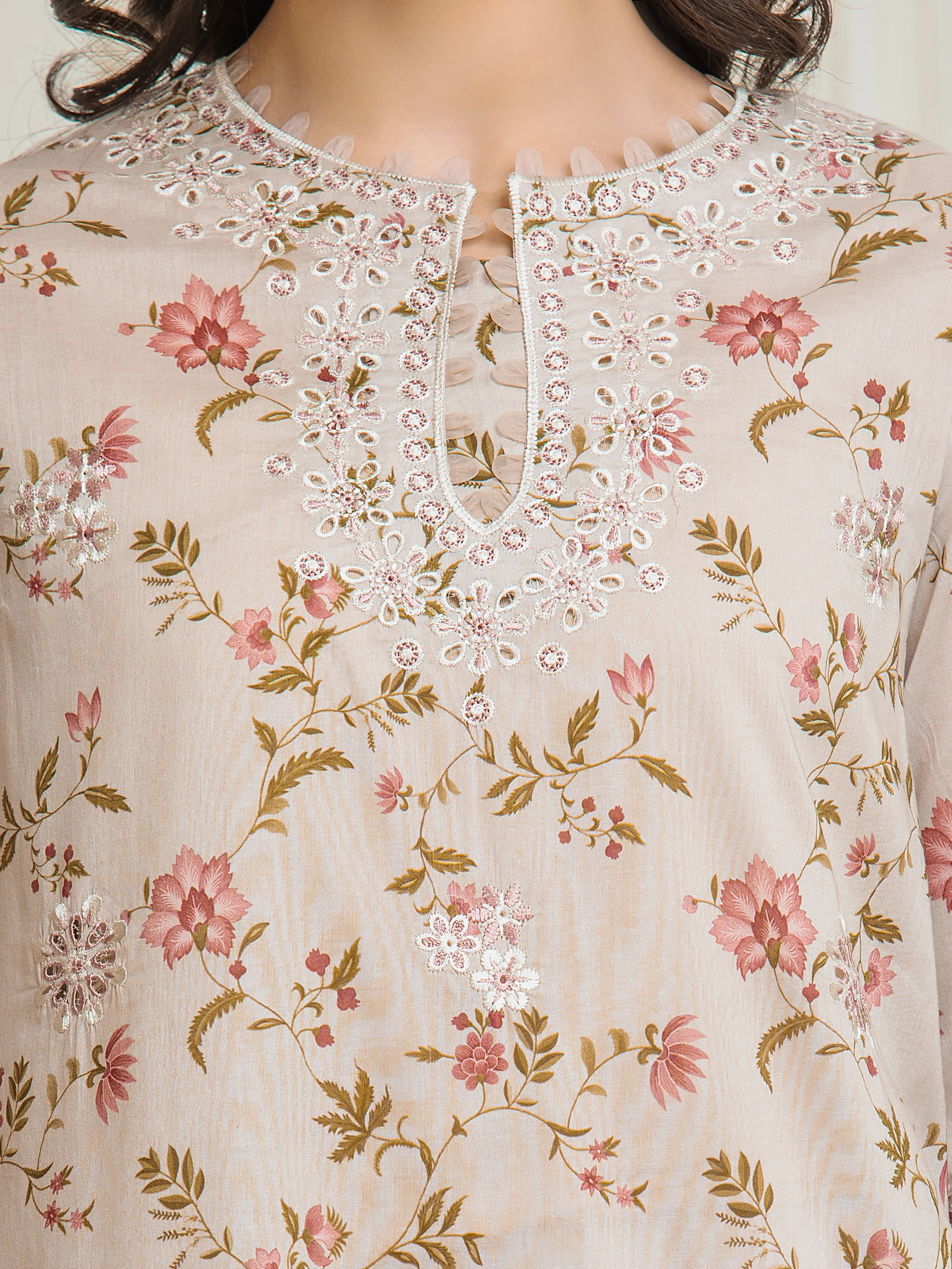 Unstitched Embroidered Lawn Suit - EWU6V1-33009-3P - Image 3