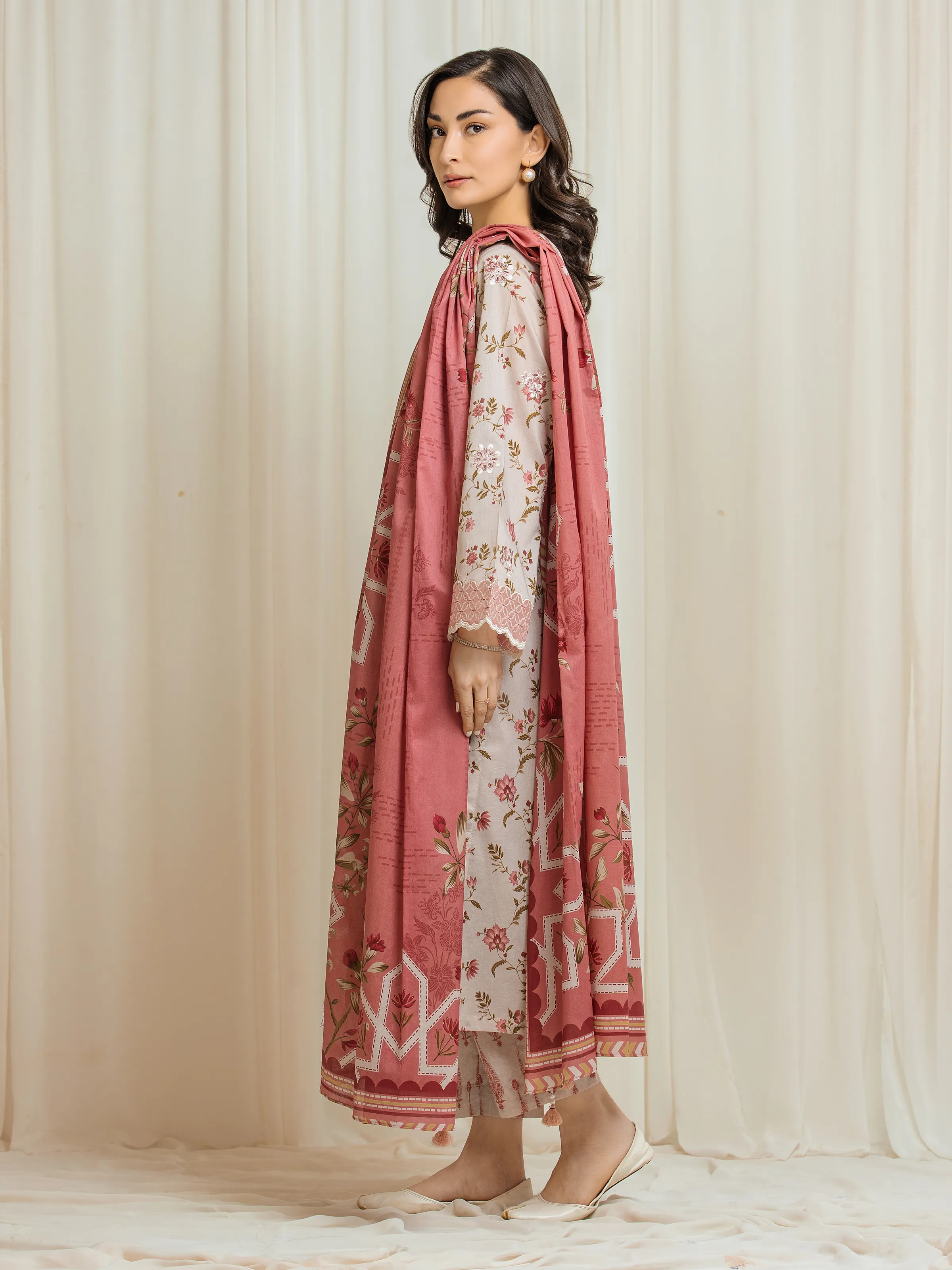 Unstitched Embroidered Lawn Suit - EWU6V1-33009-3P - Image 6