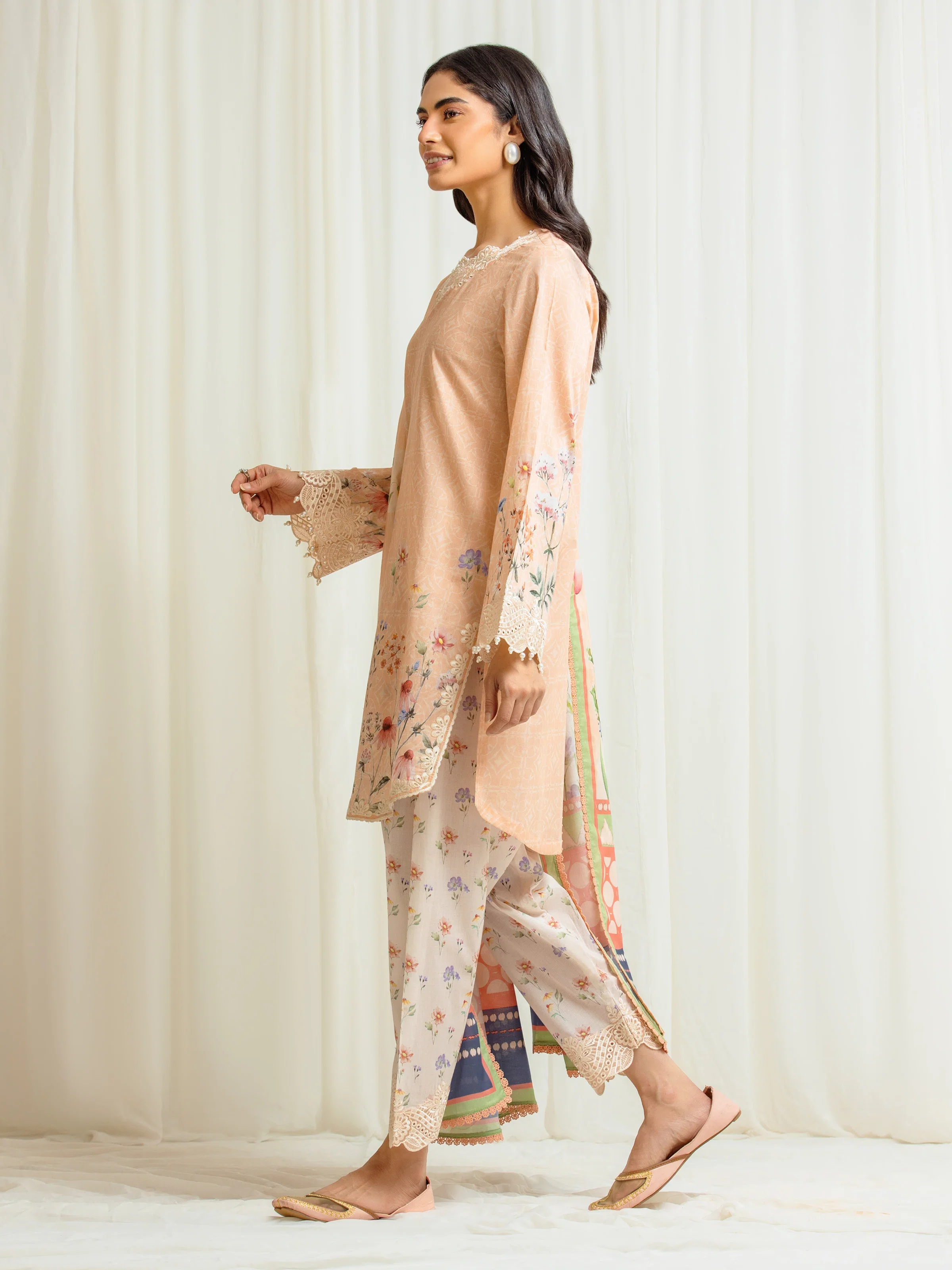 Unstitched Embroidered Lawn Suit - EWU6V1-33010-3P - Image 5