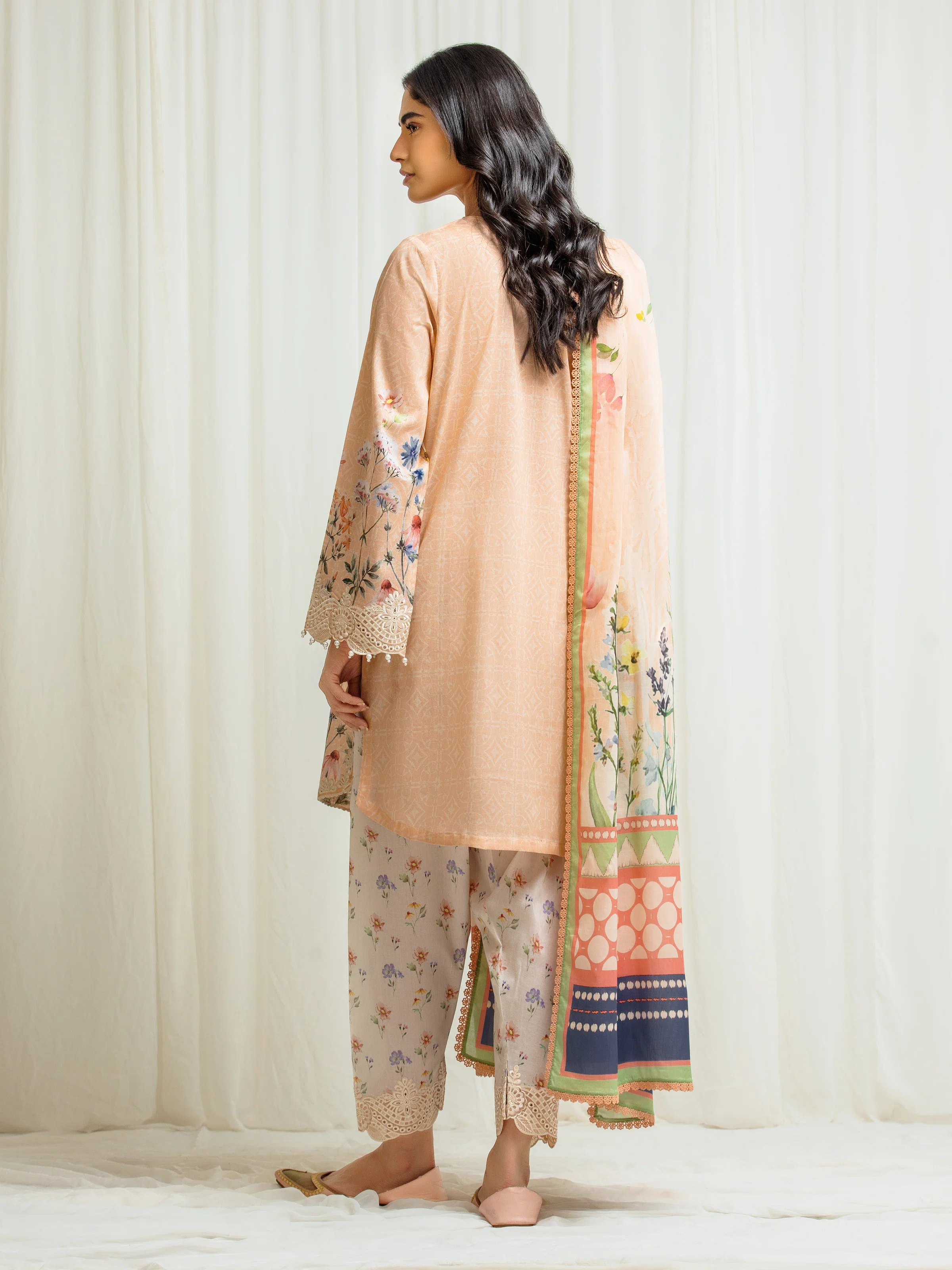 Unstitched Embroidered Lawn Suit - EWU6V1-33010-3P - Image 6