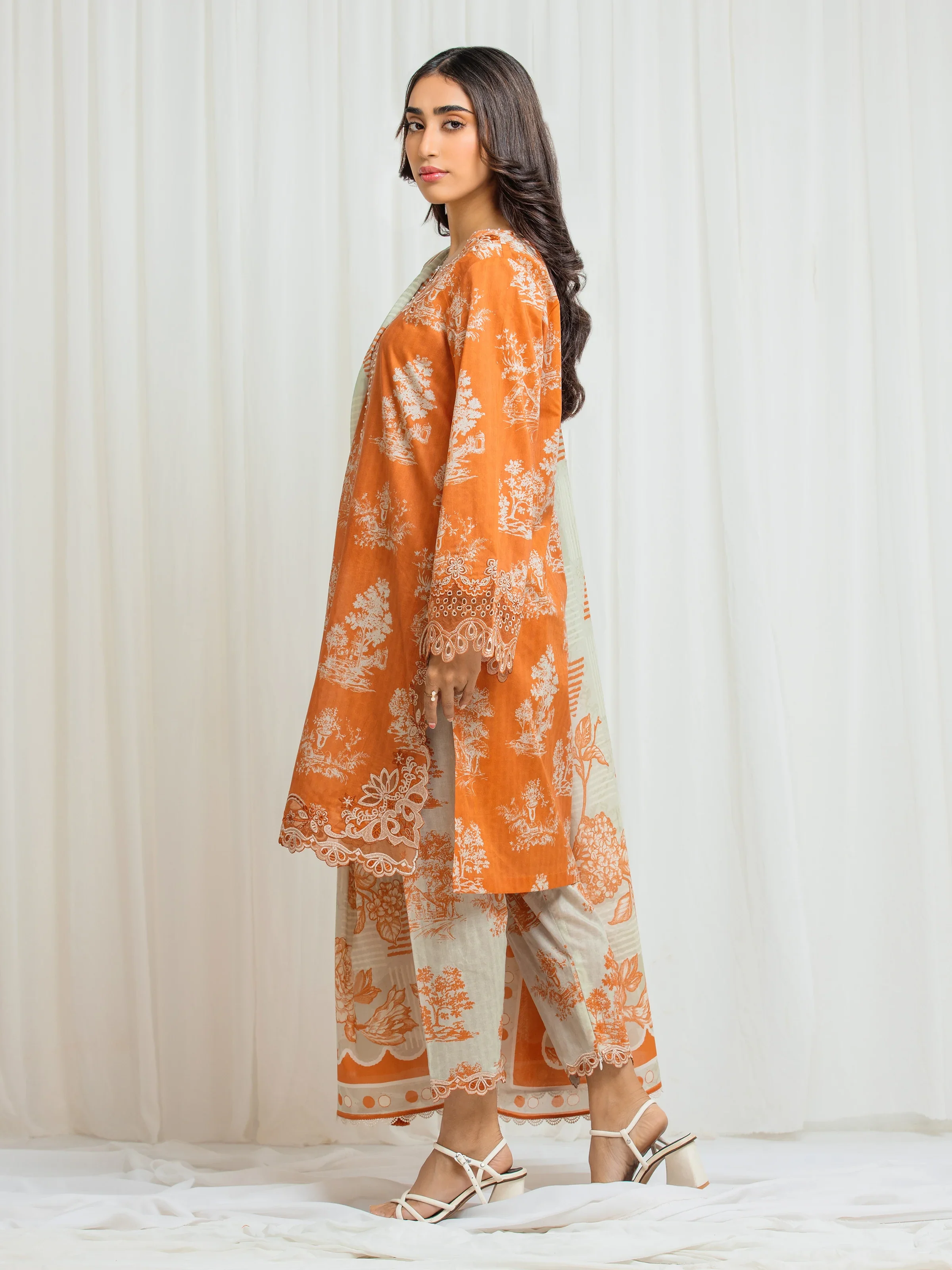 Unstitched Embroidered Lawn Suit - EWU6V1-33015-3P - Image 5