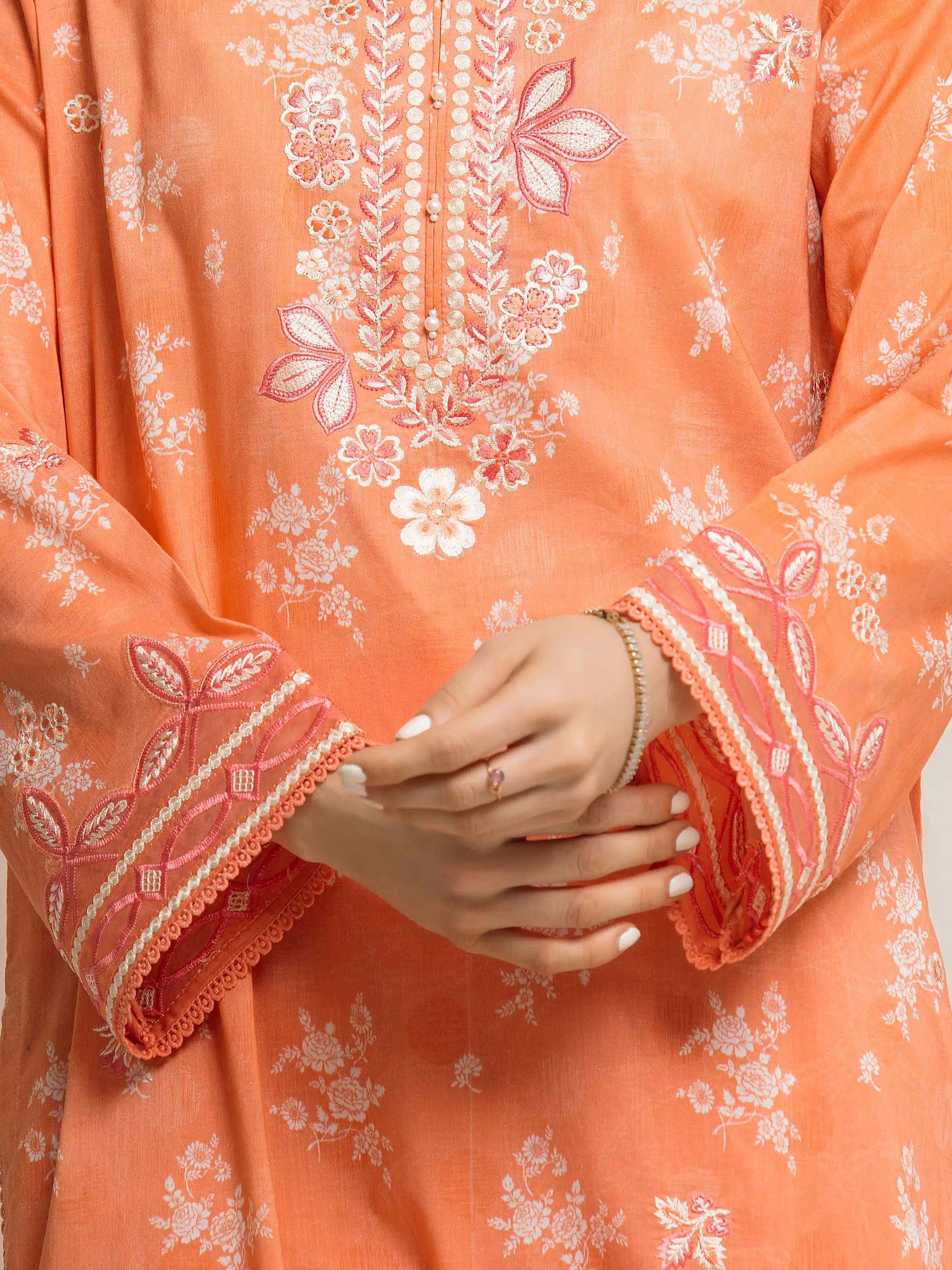 Unstitched Embroidered Lawn Suit - EWU6V1-33017-3P - Image 3