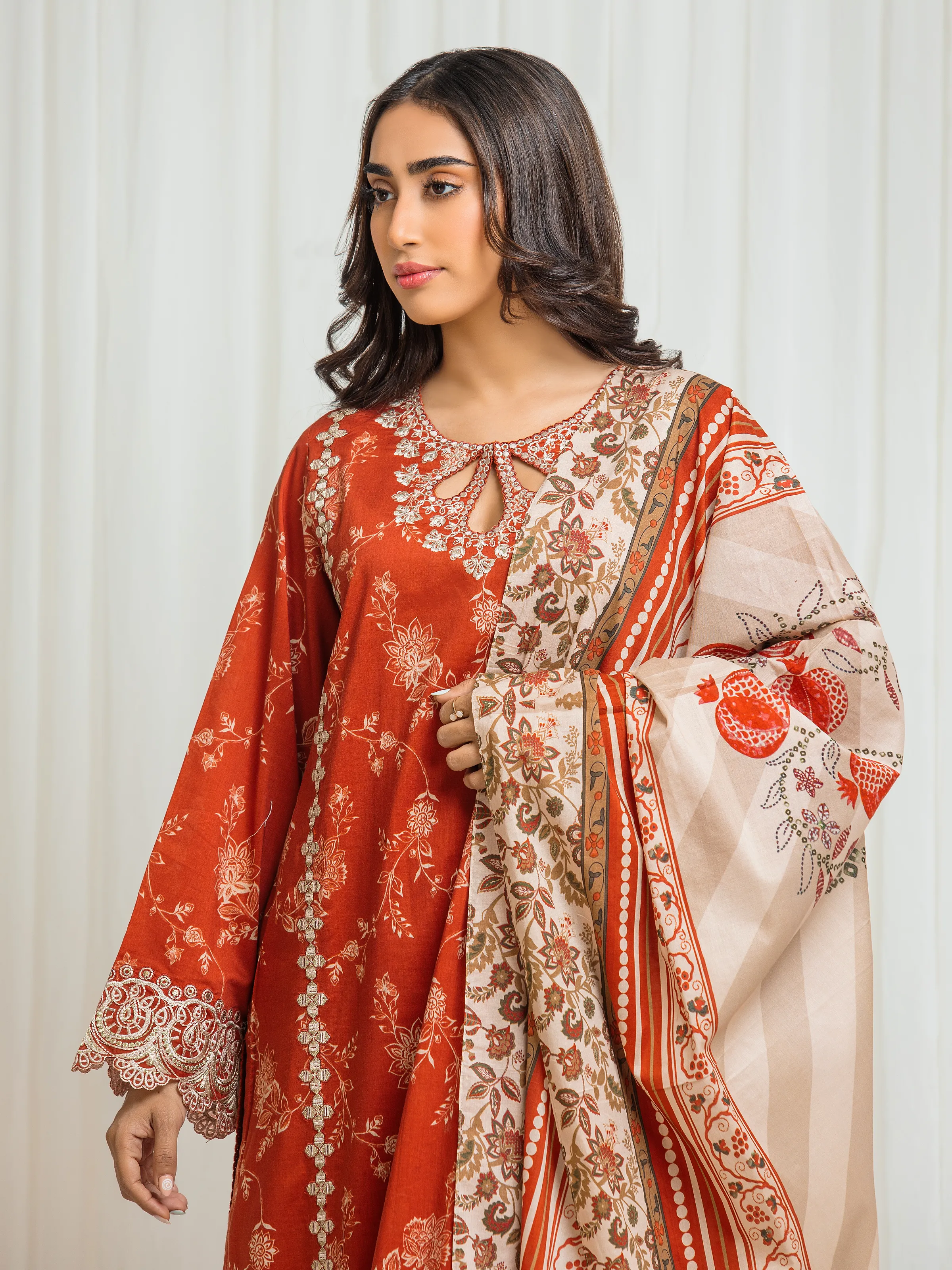Unstitched Embroidered Lawn Suit - EWU6V1-33018-3P - Image 2