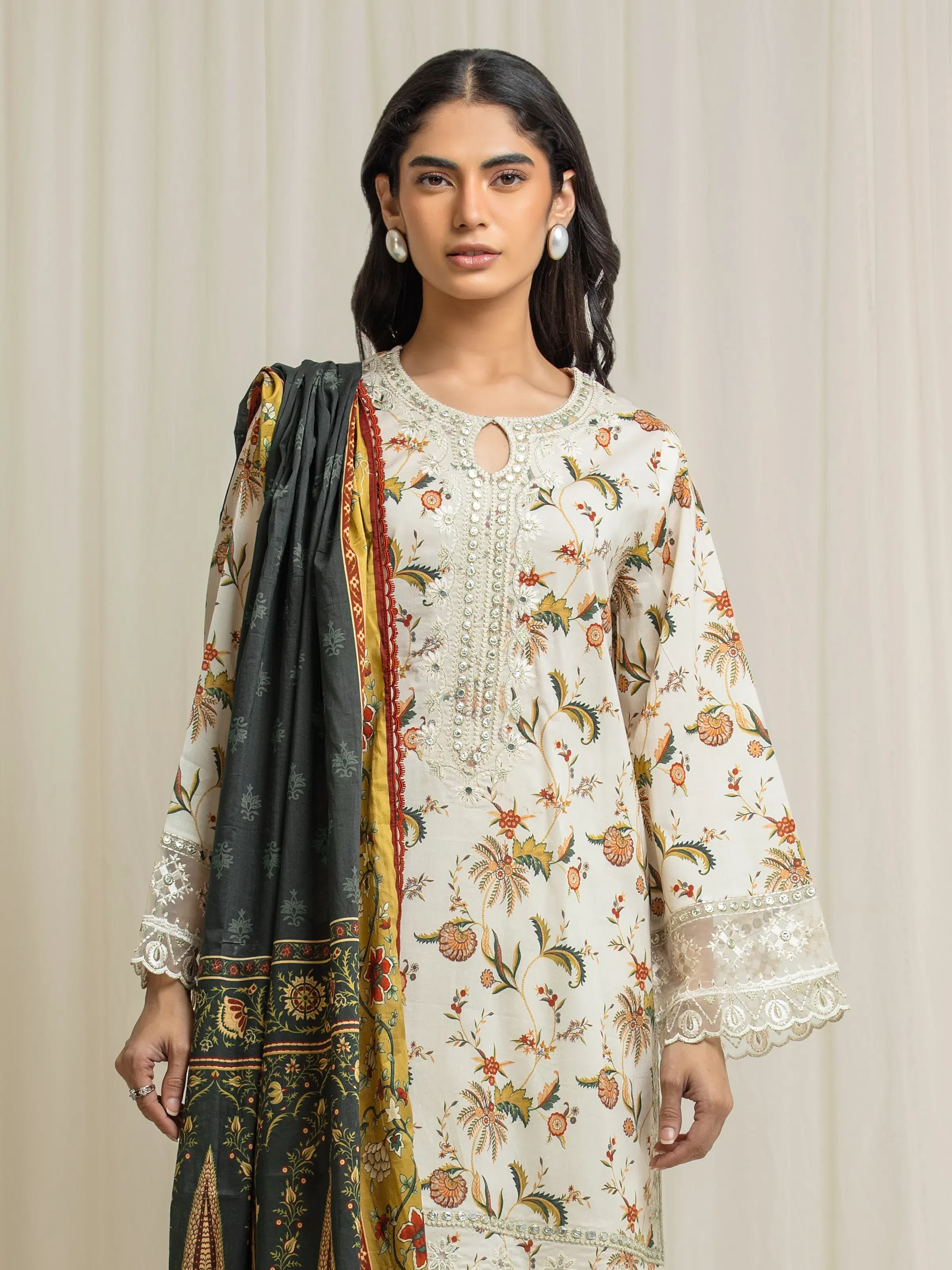 Unstitched Embroidered Lawn Suit - EWU6V1-33022-3P - Image 2