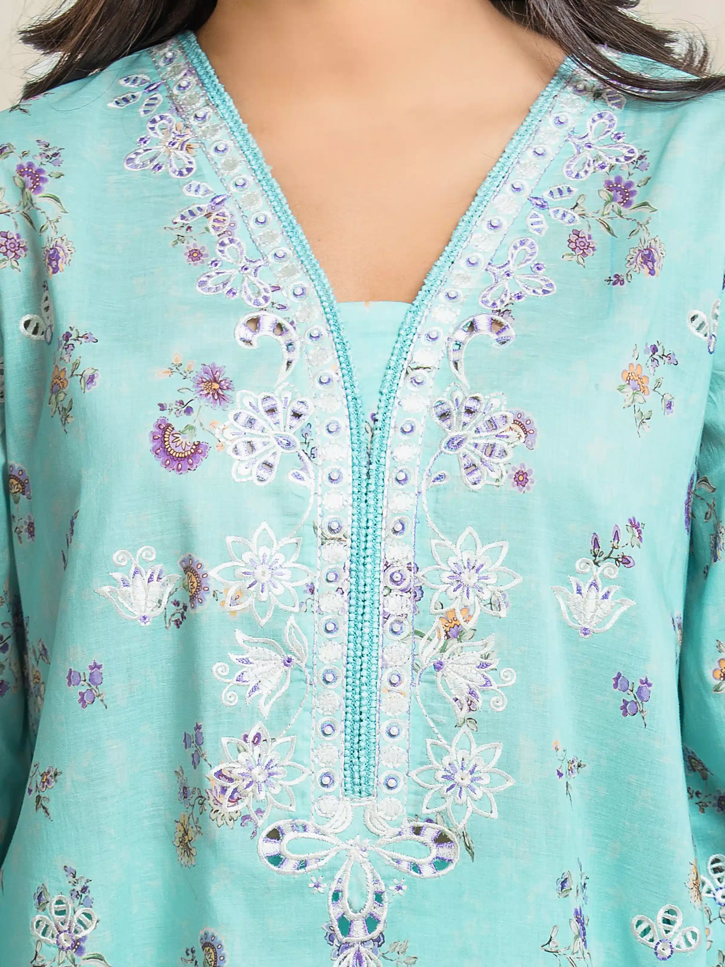 Unstitched Embroidered Lawn Suit - EWU6V1-33023-3P - Image 3