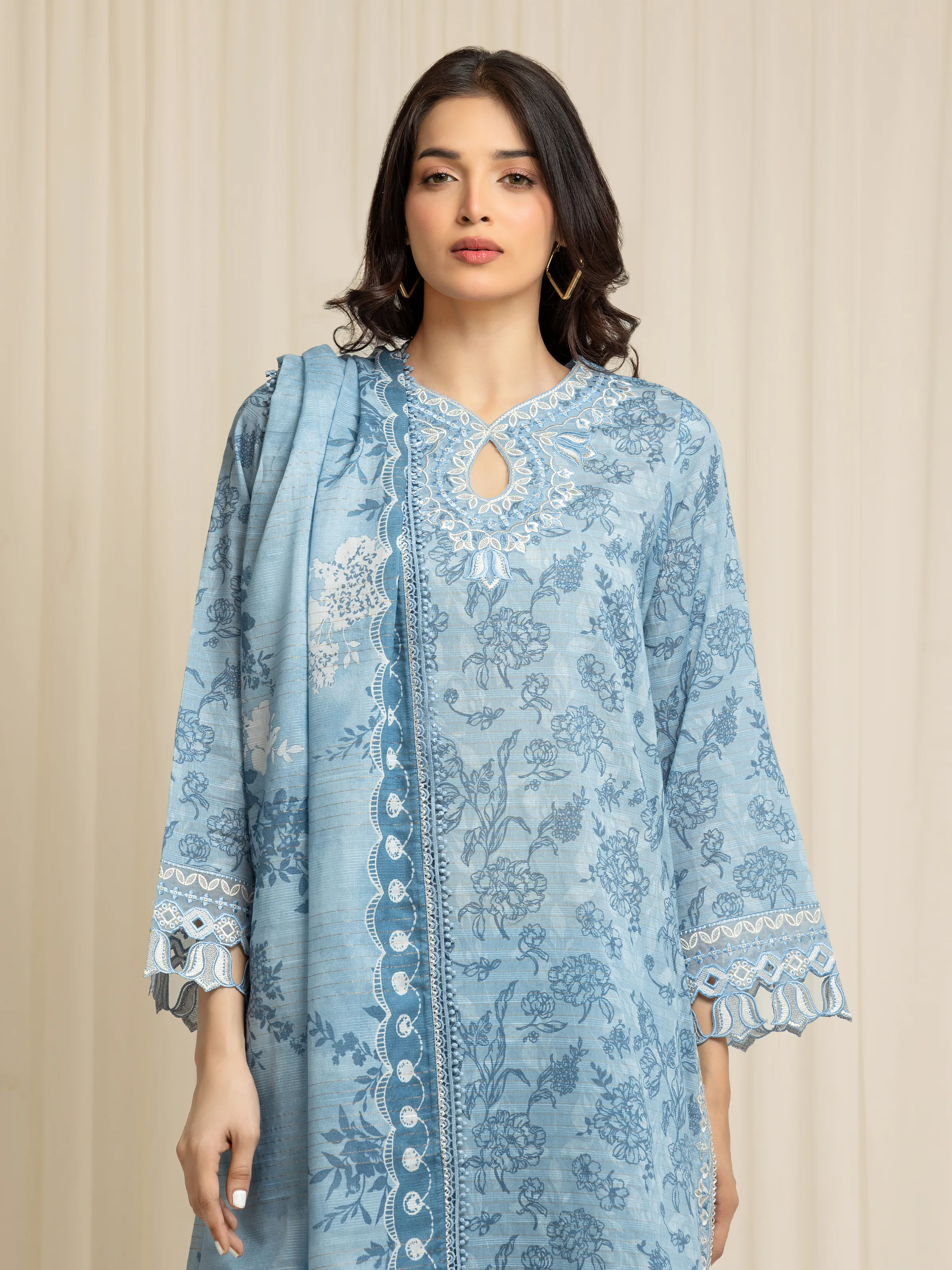 Unstitched Embroidered Zari Lawn Suit - EWU6V23-33416-3P - Image 2