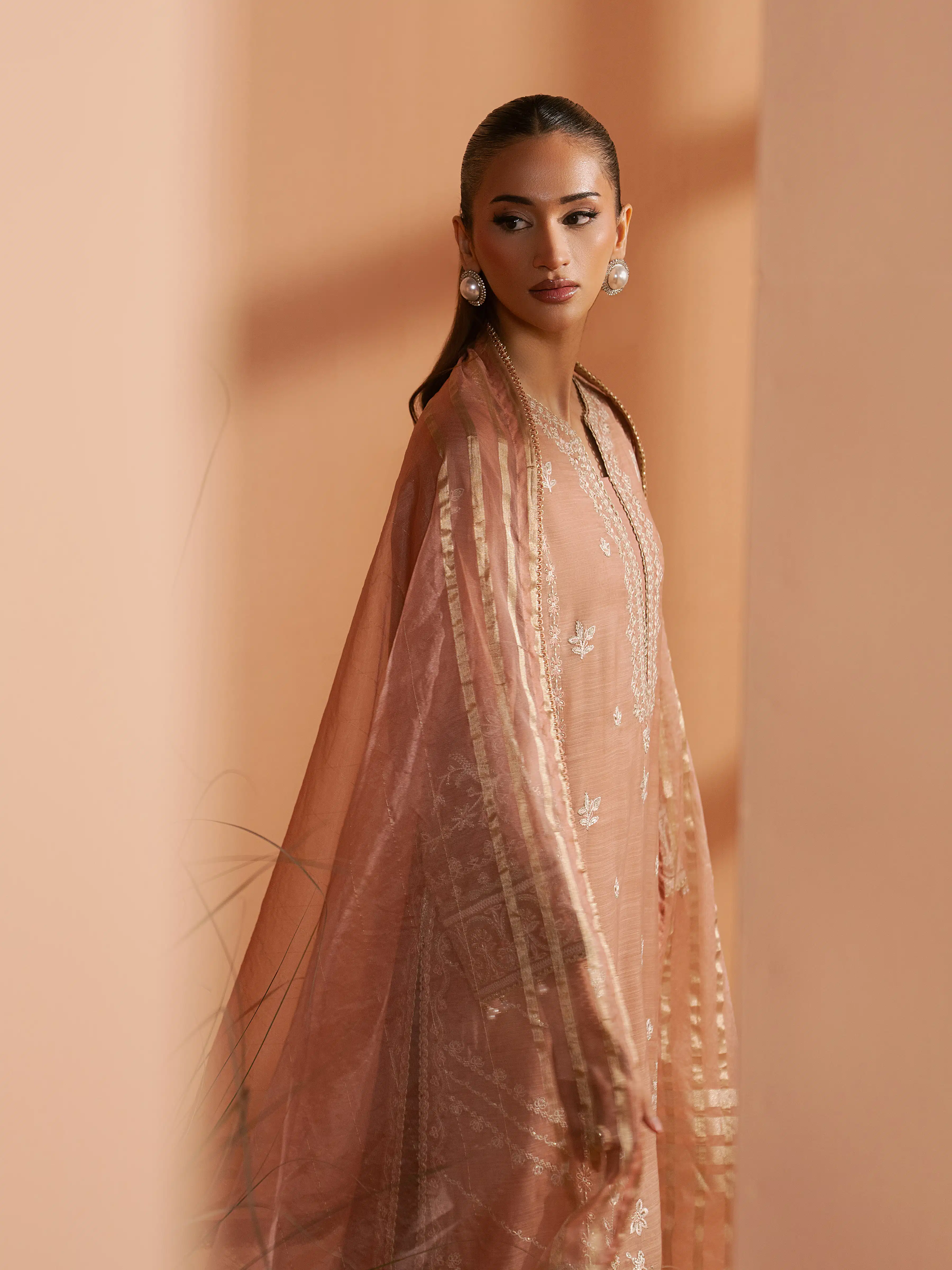 Unstitched Embroidered Munar Suit - EWU6V21-32060-3P - Image 5