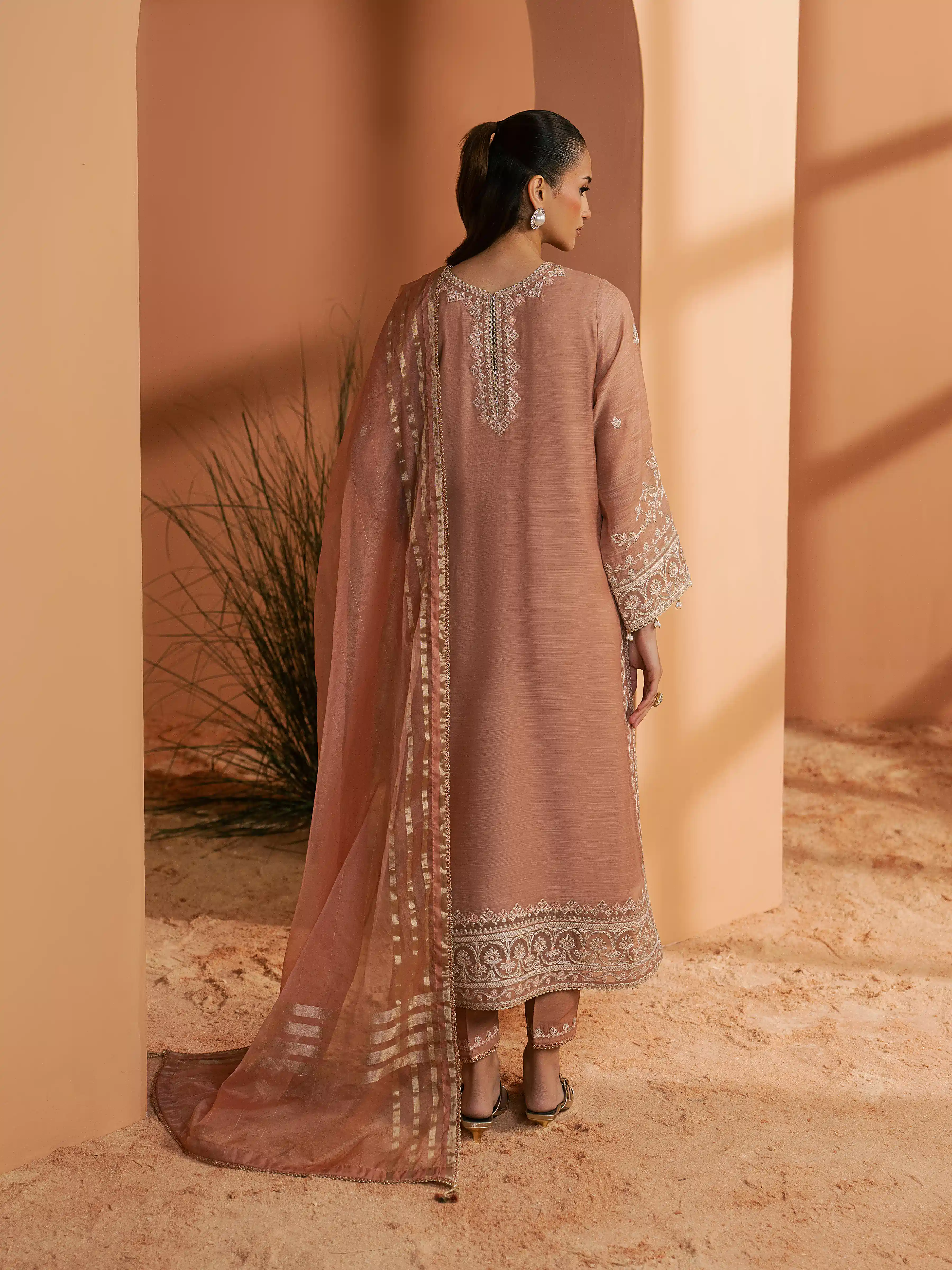 Unstitched Embroidered Munar Suit - EWU6V21-32060-3P - Image 6