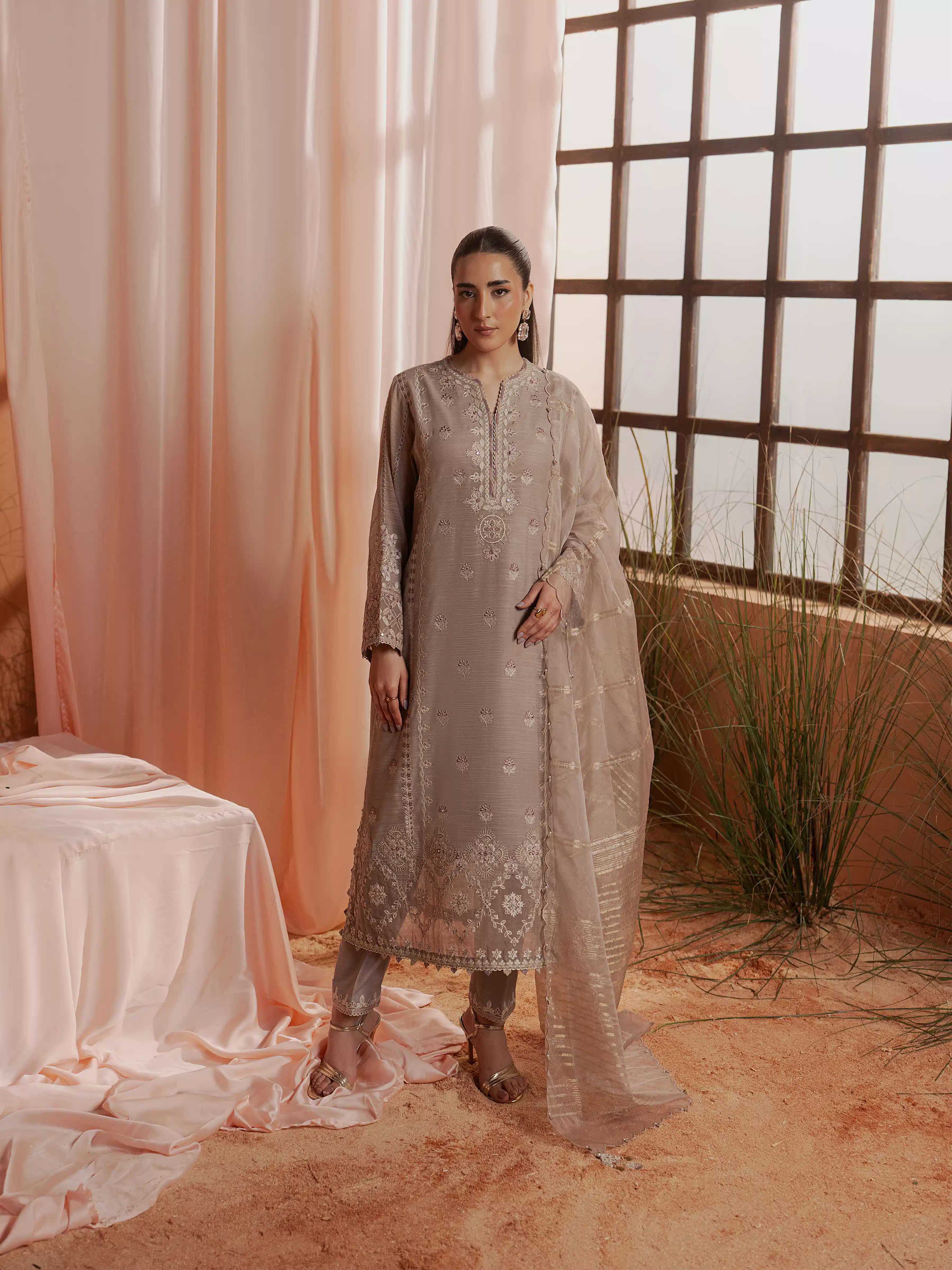 Unstitched Embroidered Munar Suit - EWU6V21-32064-3P - Image 2