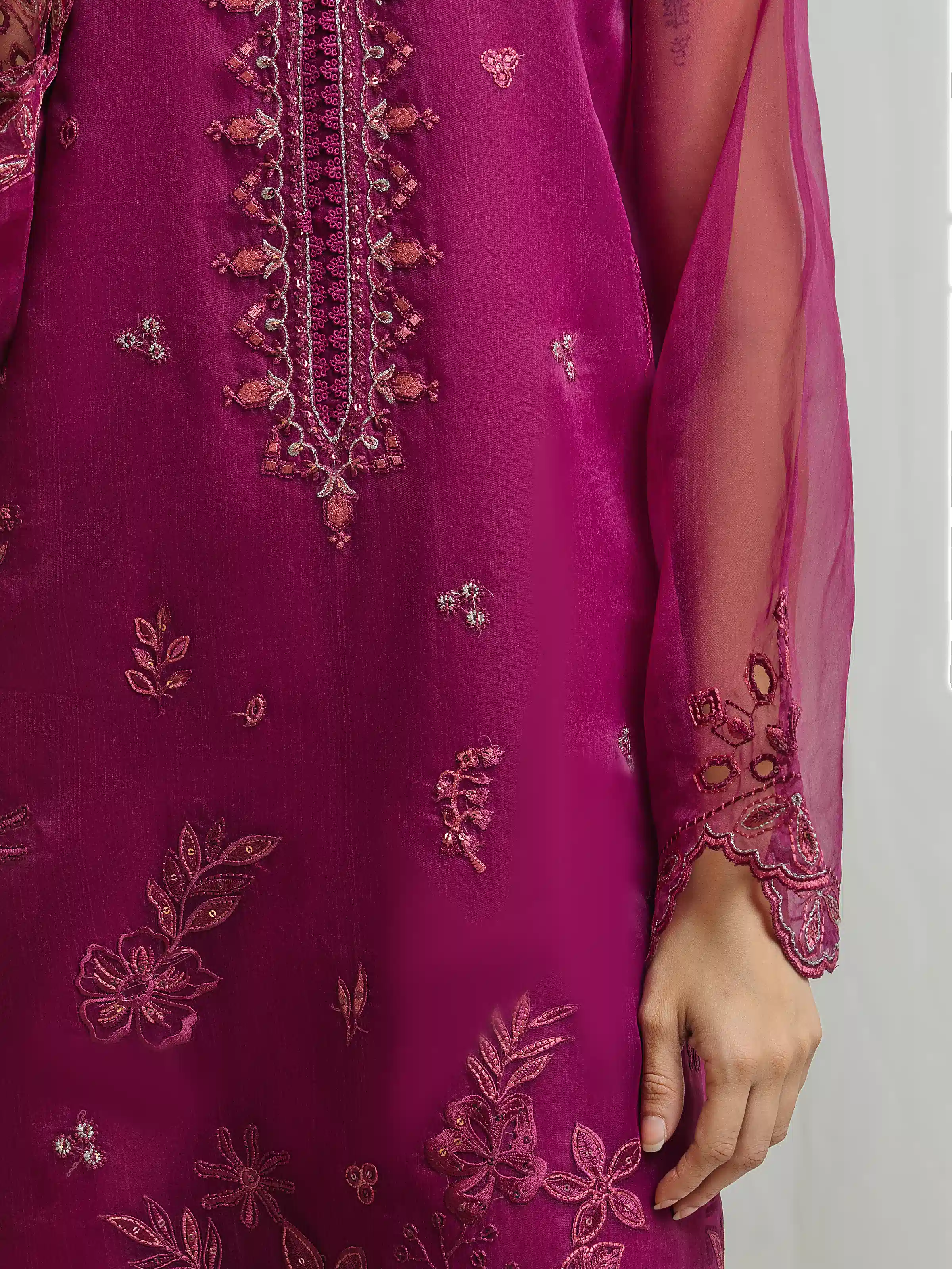 Unstitched Embroidered Organza Suit - EWU5V4-31262-3P - Image 3