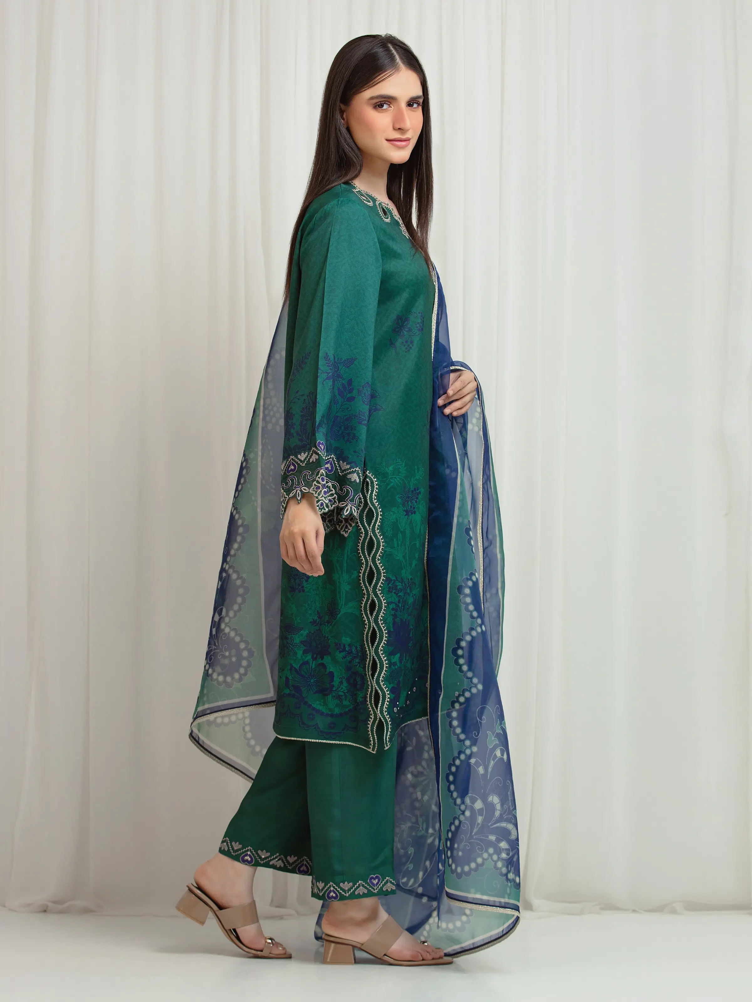 Unstitched Embroidered Raw Silk Suit - EWU6V16-33531-3P - Image 5