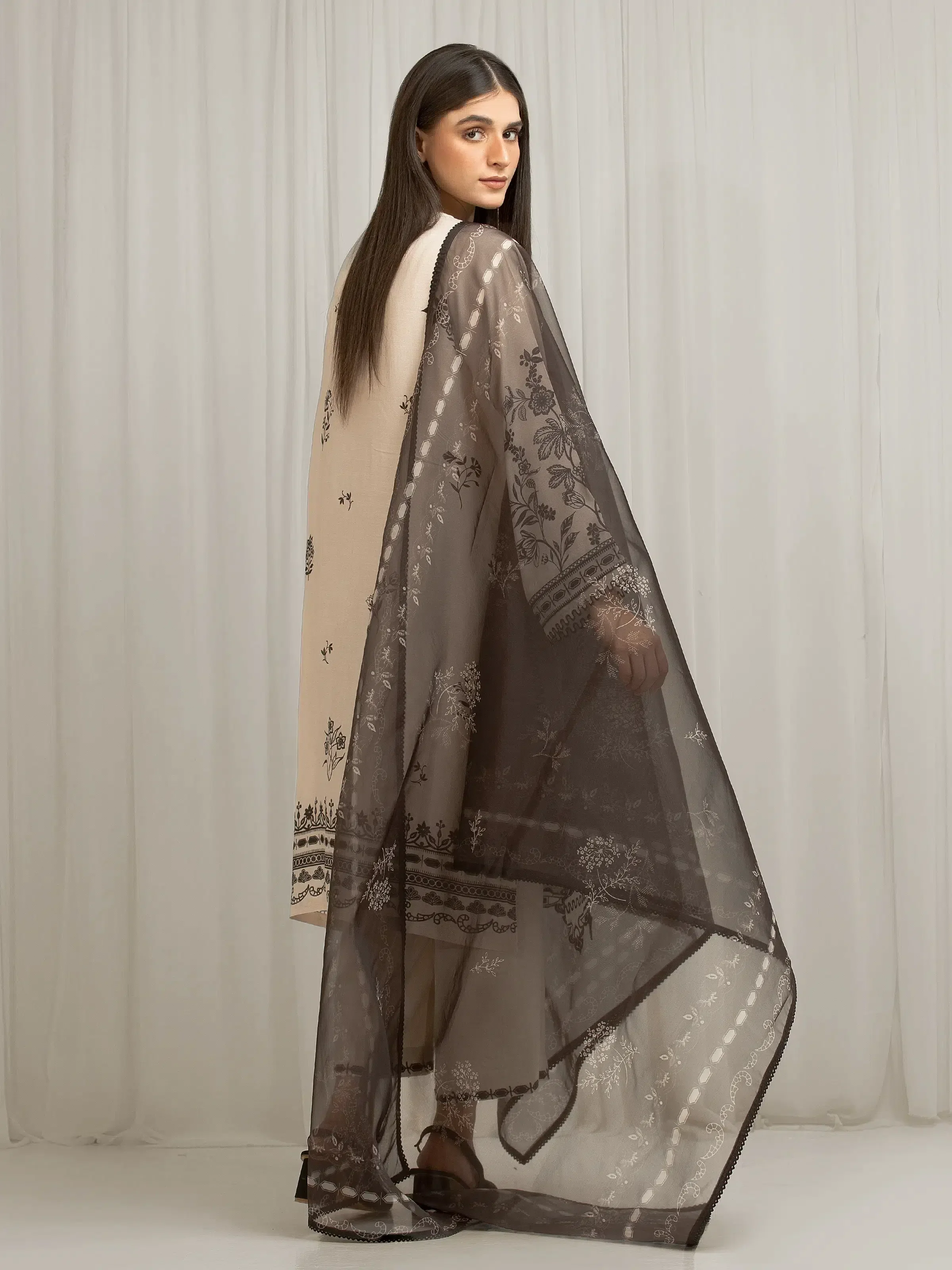 Unstitched Embroidered Raw Silk Suit - EWU6V16-33533-3P - Image 5