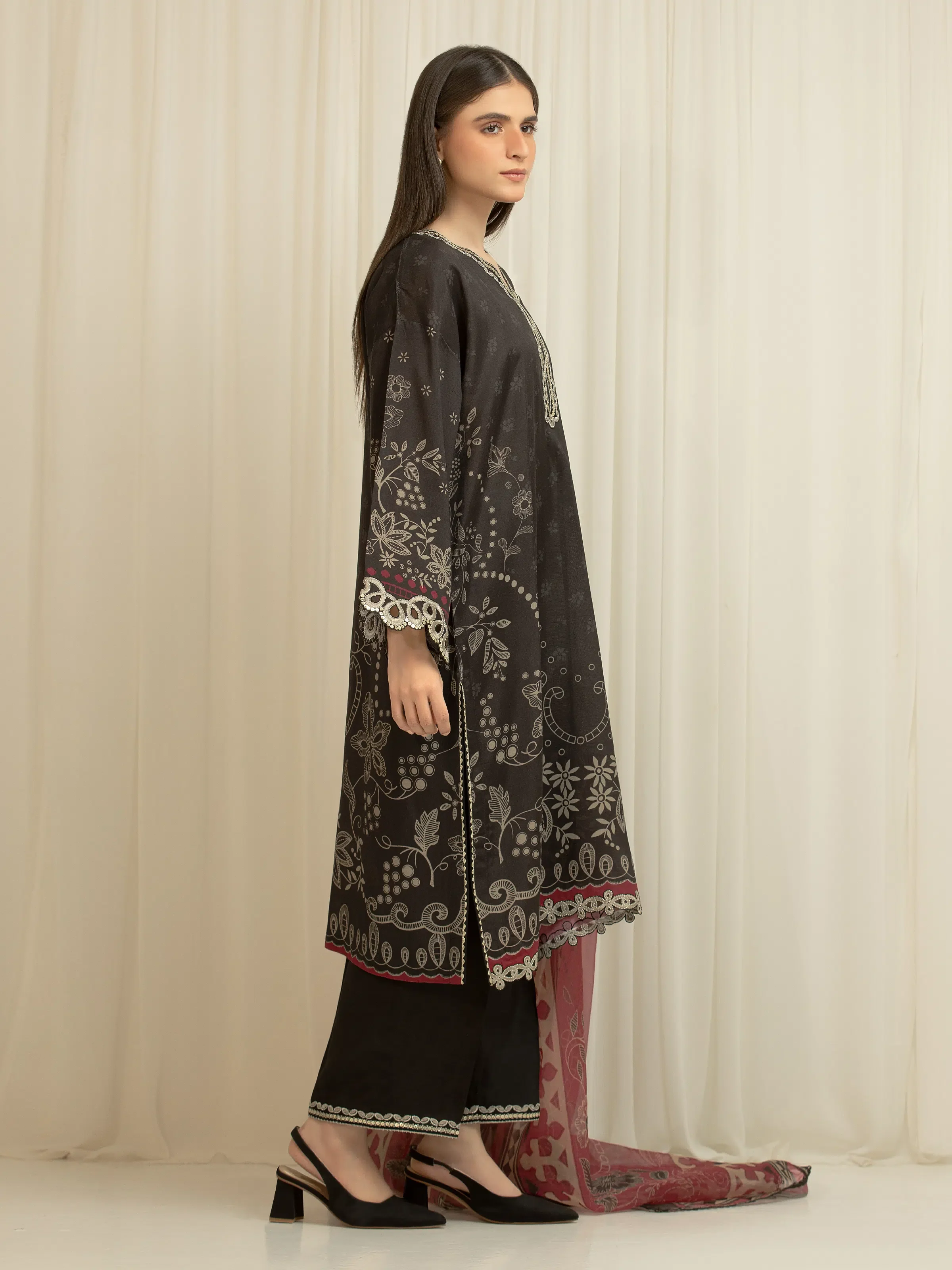Unstitched Embroidered Silk Suit - EWU6V16-33535-3P - Image 5