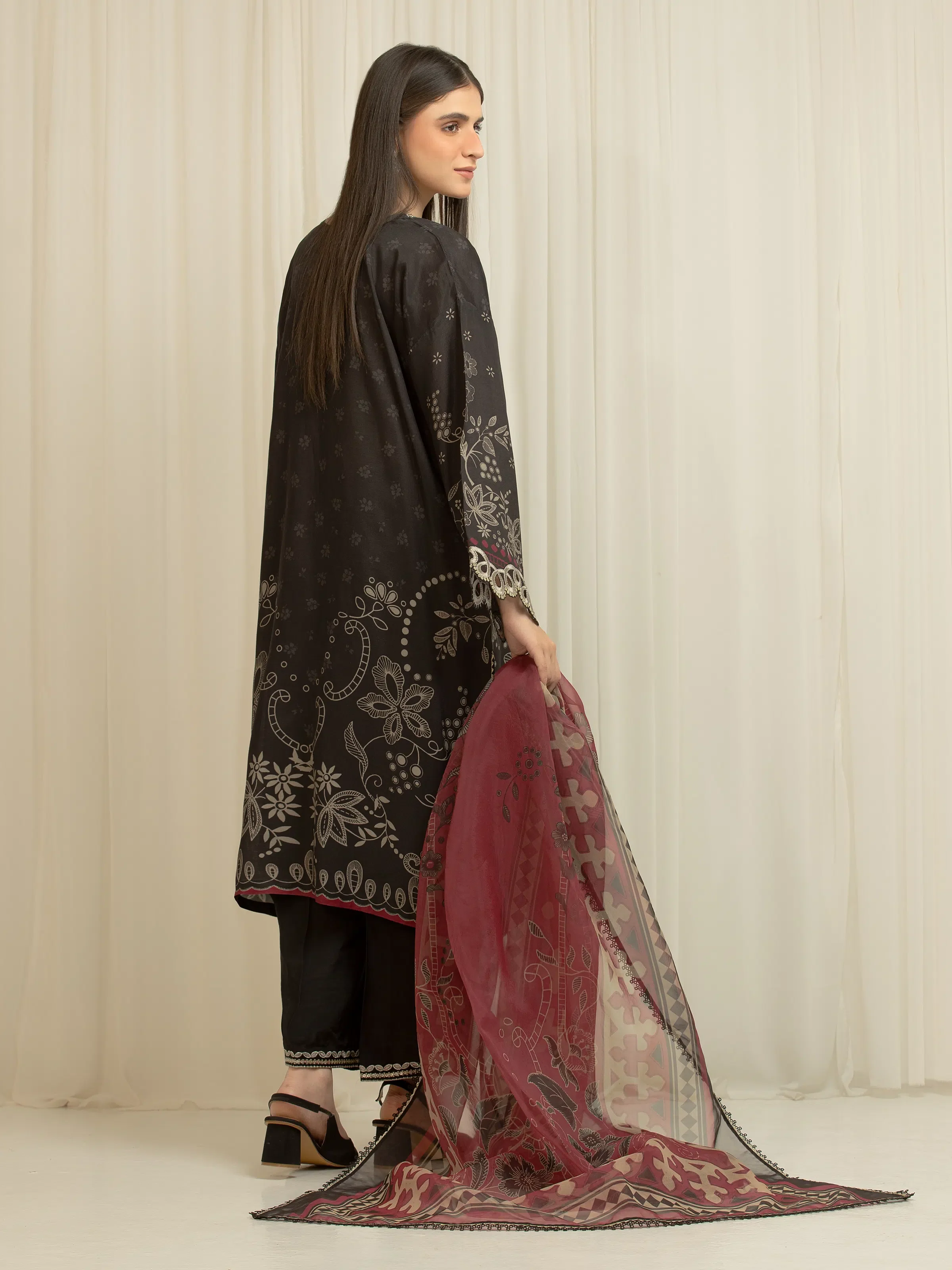 Unstitched Embroidered Silk Suit - EWU6V16-33535-3P - Image 6