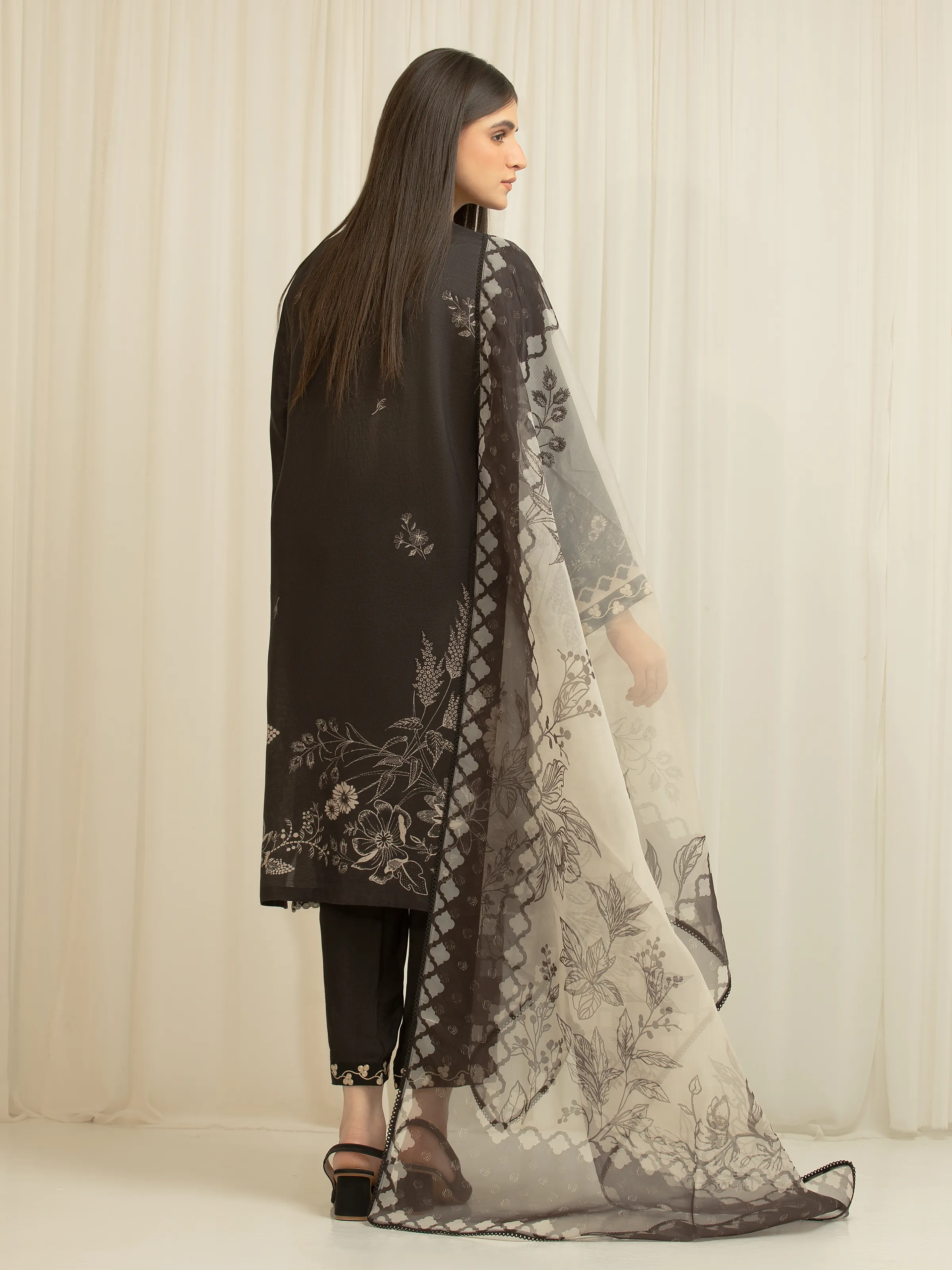 Unstitched Embroidered Silk Suit - EWU6V16-33536-3P - Image 6