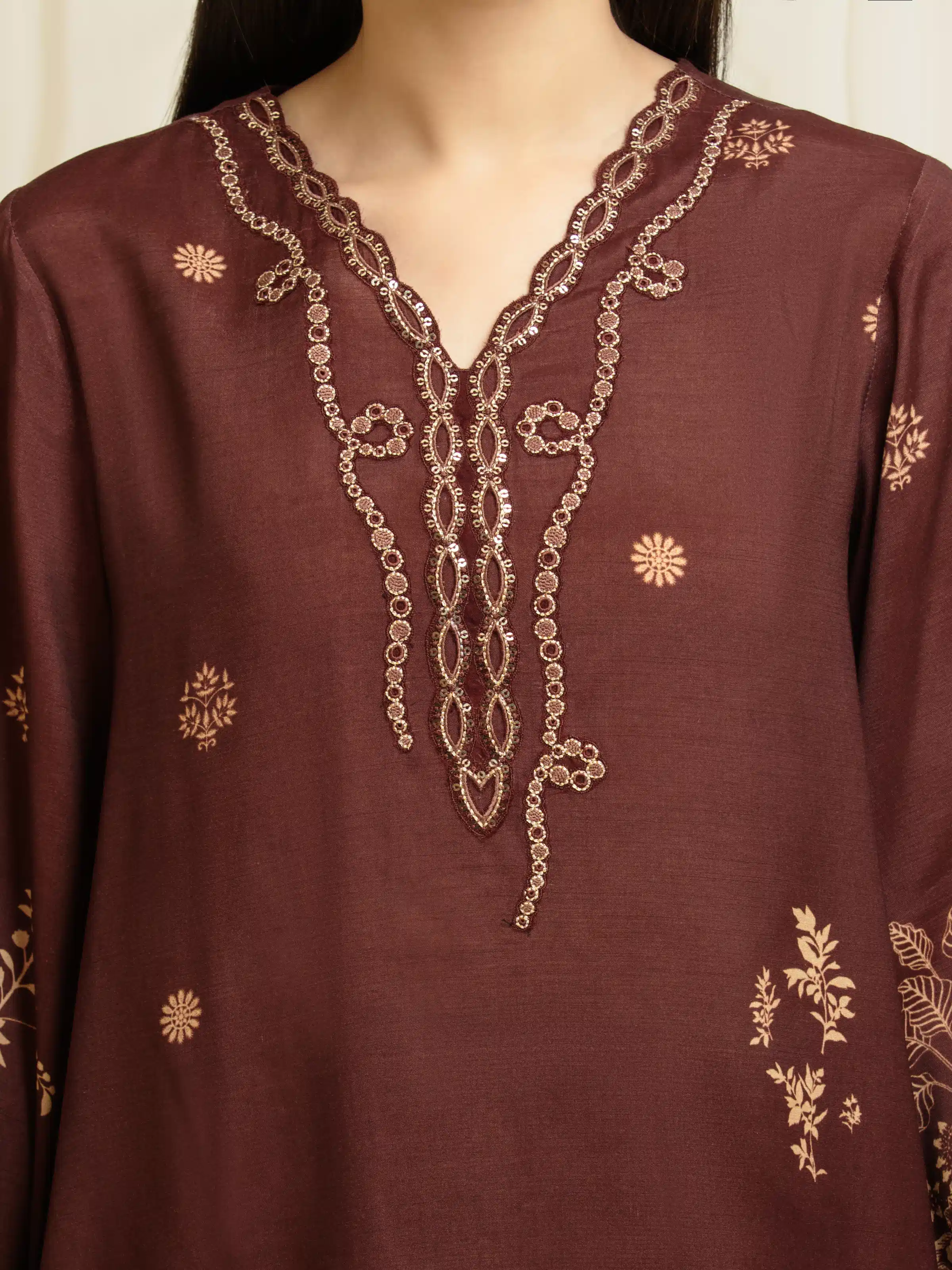 Unstitched Embroidered Silk Suit - EWU6V16-33538-3P - Image 4