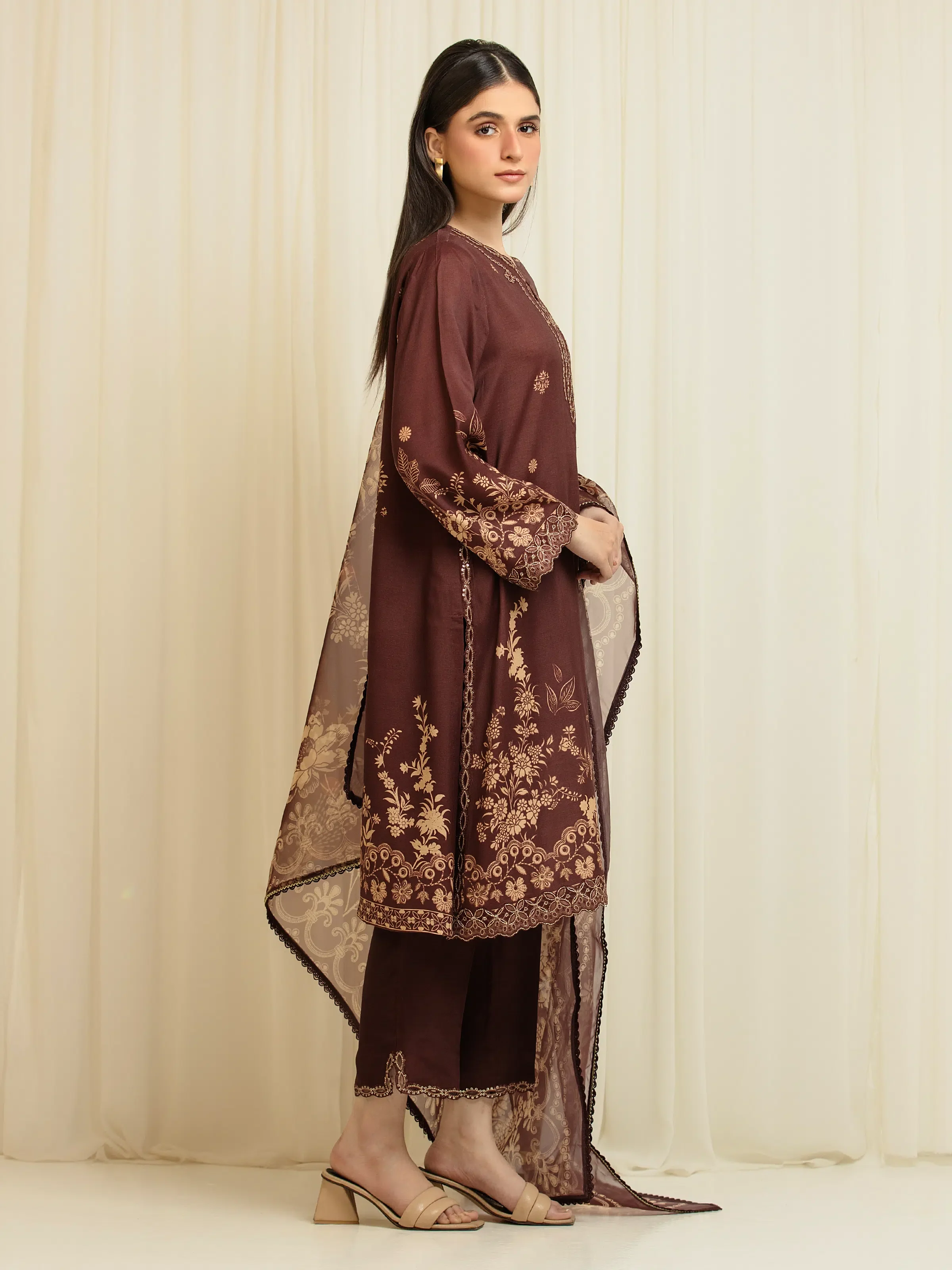 Unstitched Embroidered Silk Suit - EWU6V16-33538-3P - Image 5