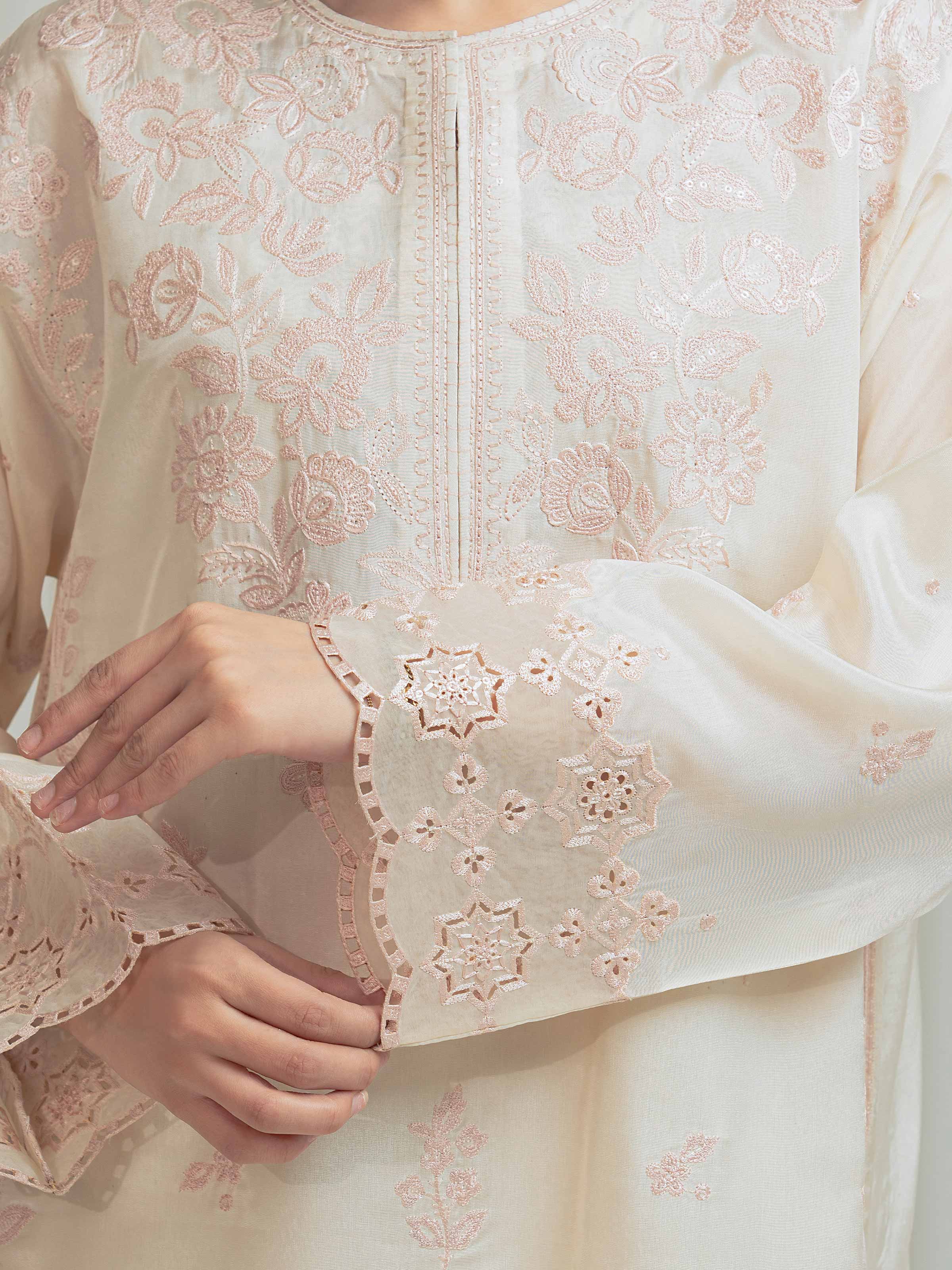 Unstitched Embroidered Silk Suit - EWU6V24-32103-3P - Image 4