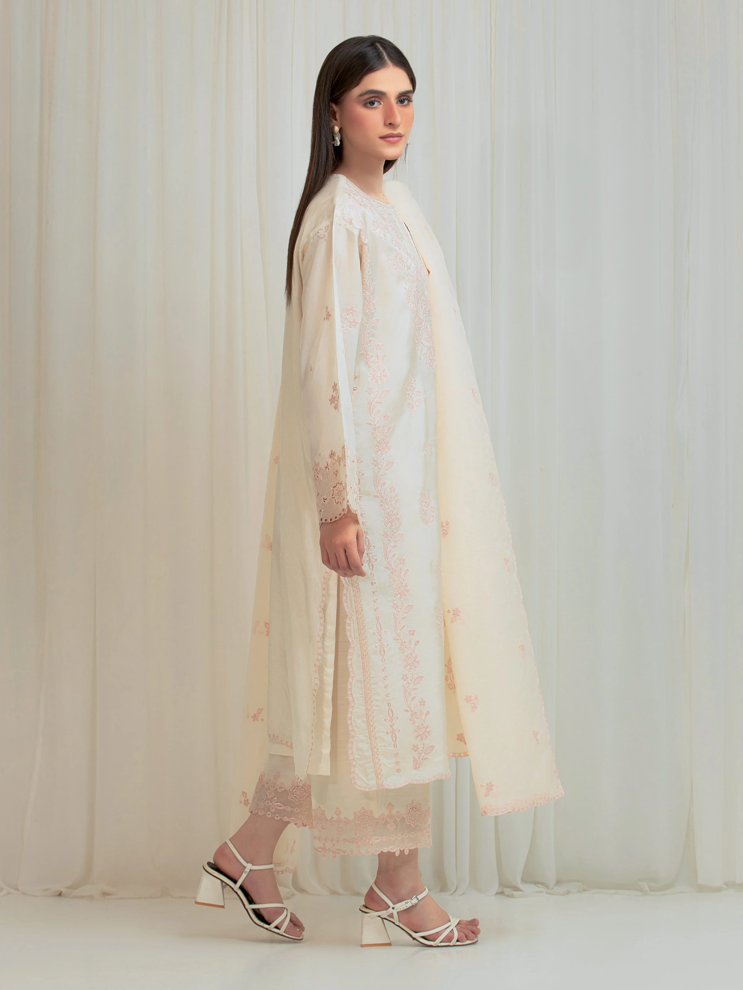 Unstitched Embroidered Silk Suit - EWU6V24-32103-3P - Image 5