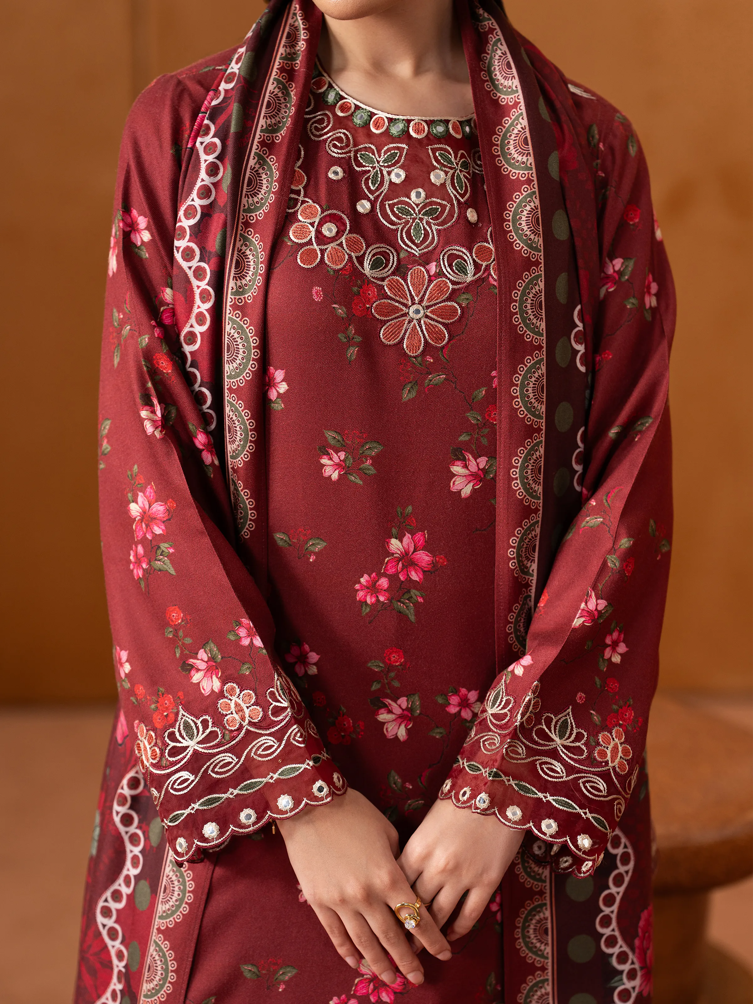 Unstitched Embroidered Viscose Twill Suit - EWU5V20-32080-3P - Image 3