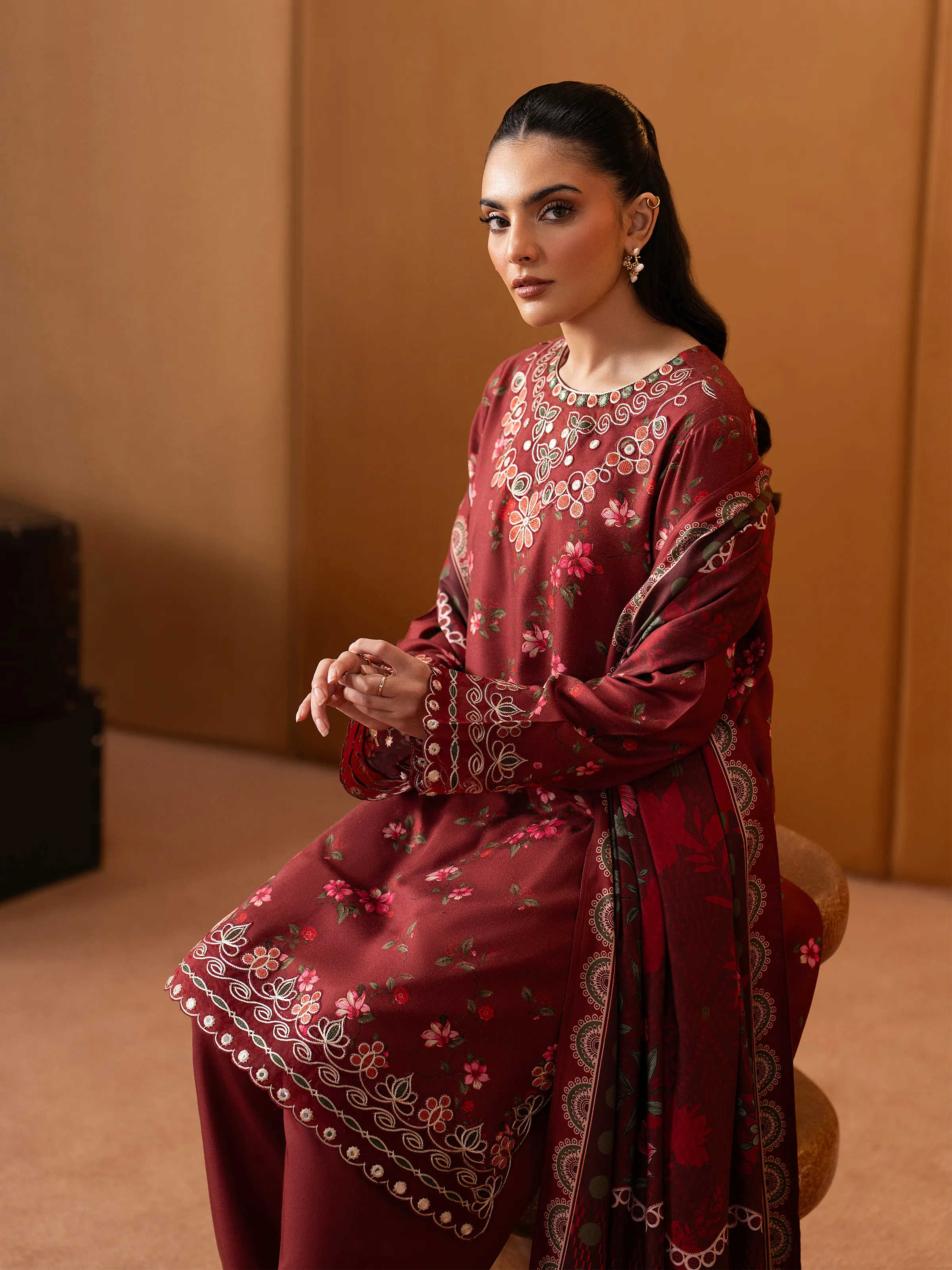 Unstitched Embroidered Viscose Twill Suit - EWU5V20-32080-3P - Image 5