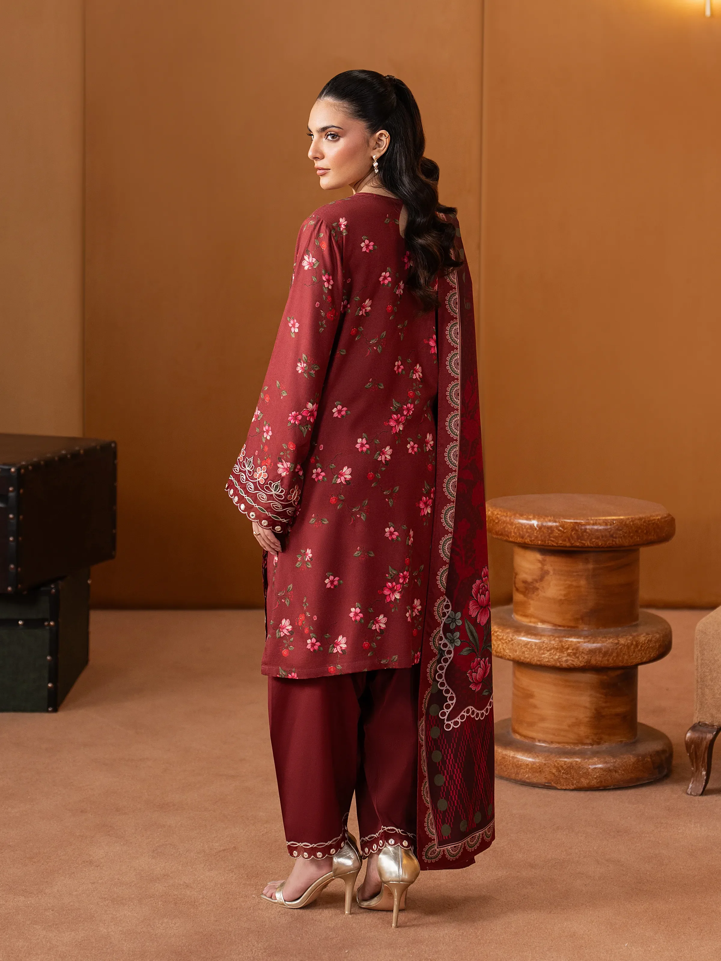 Unstitched Embroidered Viscose Twill Suit - EWU5V20-32080-3P - Image 6