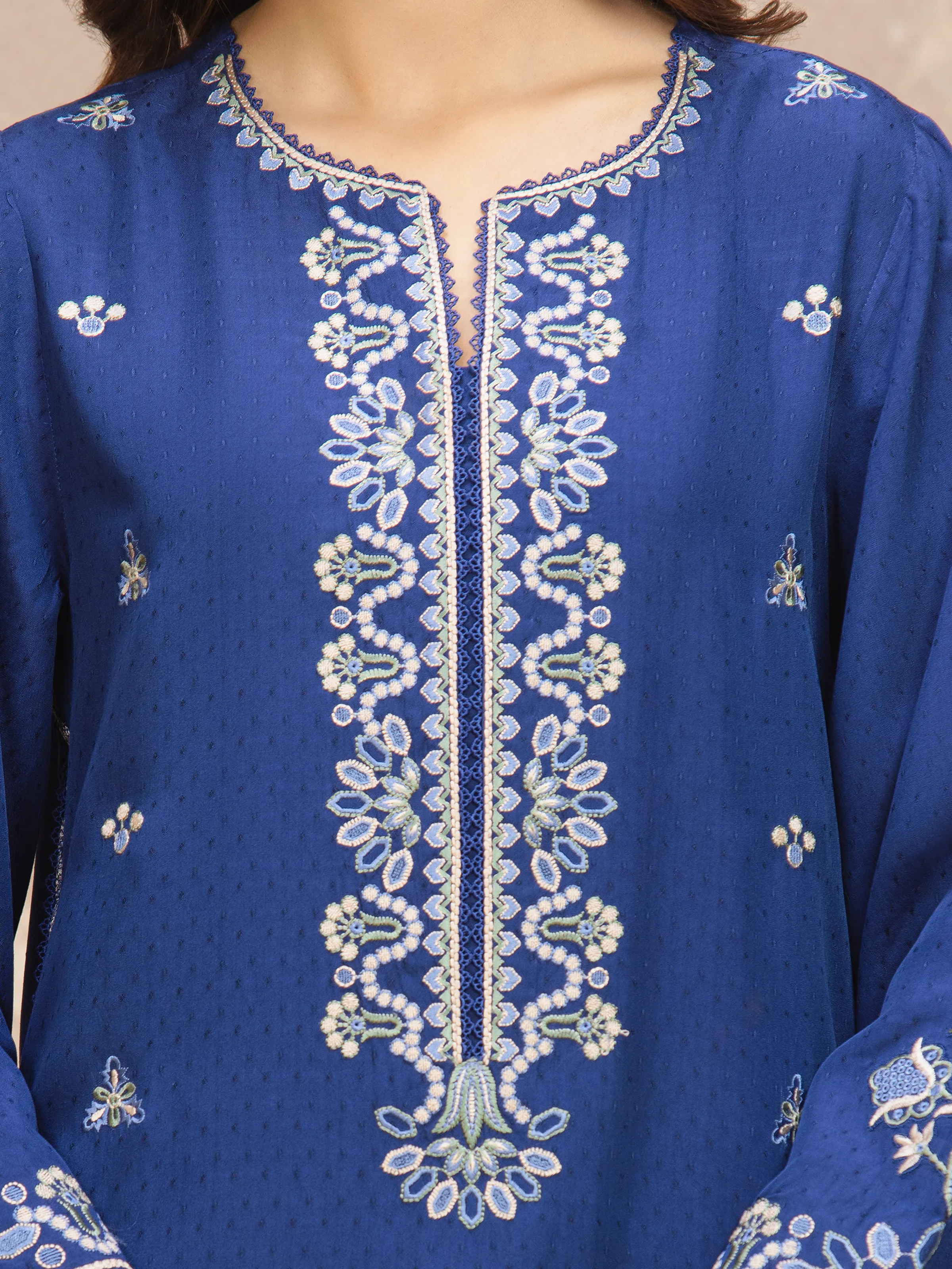 Unstitched Embroidered Viscose Suit - EWU5V19-32033-3P - Image 4