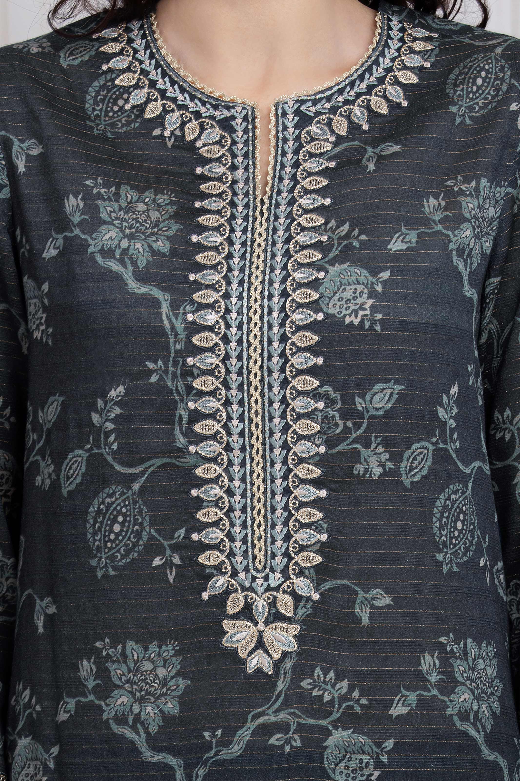 Unstitched Embroidered Zari Lawn Suit - EWU6V23-33402-3P - Image 3