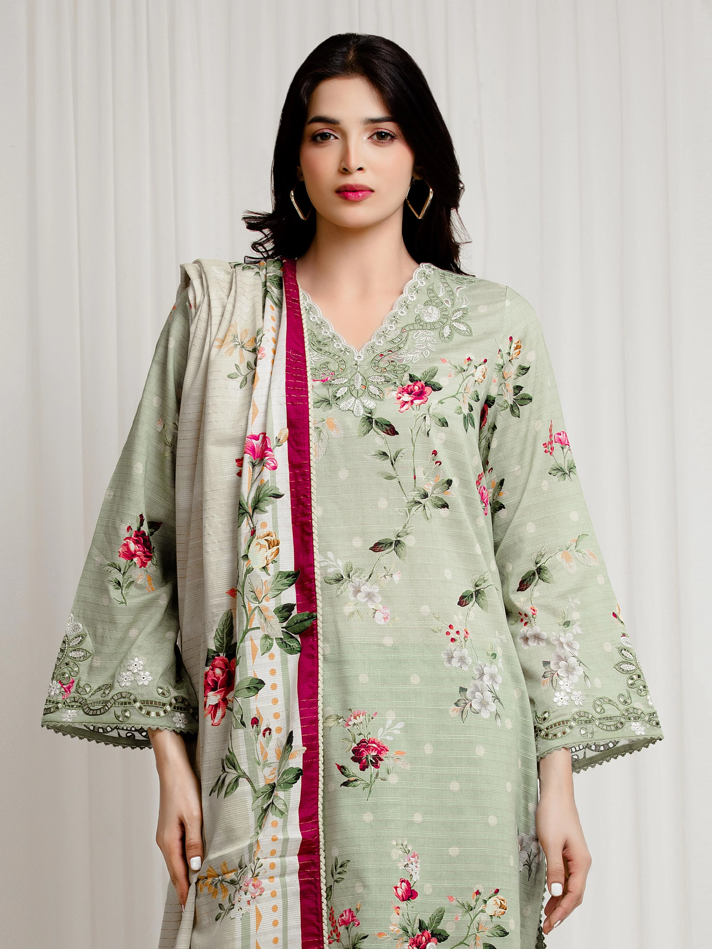 Unstitched Embroidered Zari Lawn Suit - EWU6V23-33405-3P - Image 2