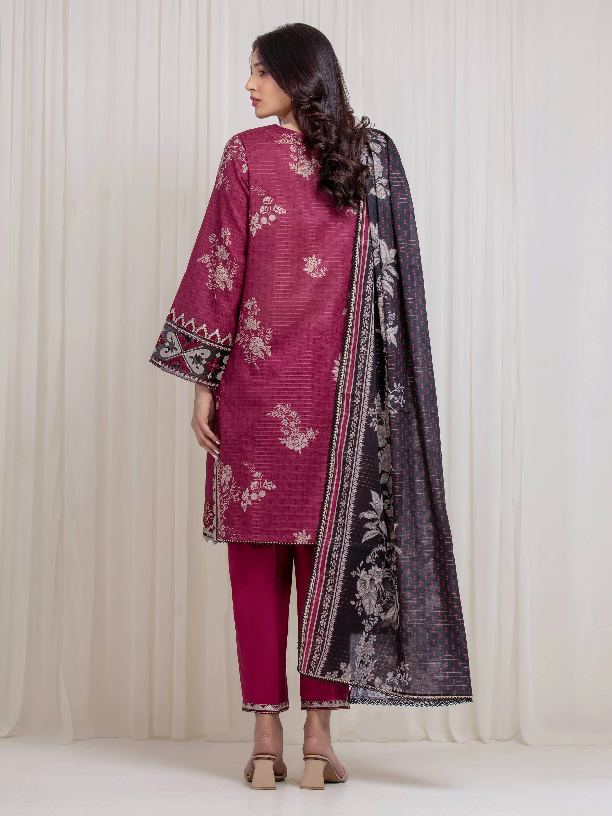 Unstitched Embroidered Zari Lawn Suit - EWU6V23-33407-3P - Image 5