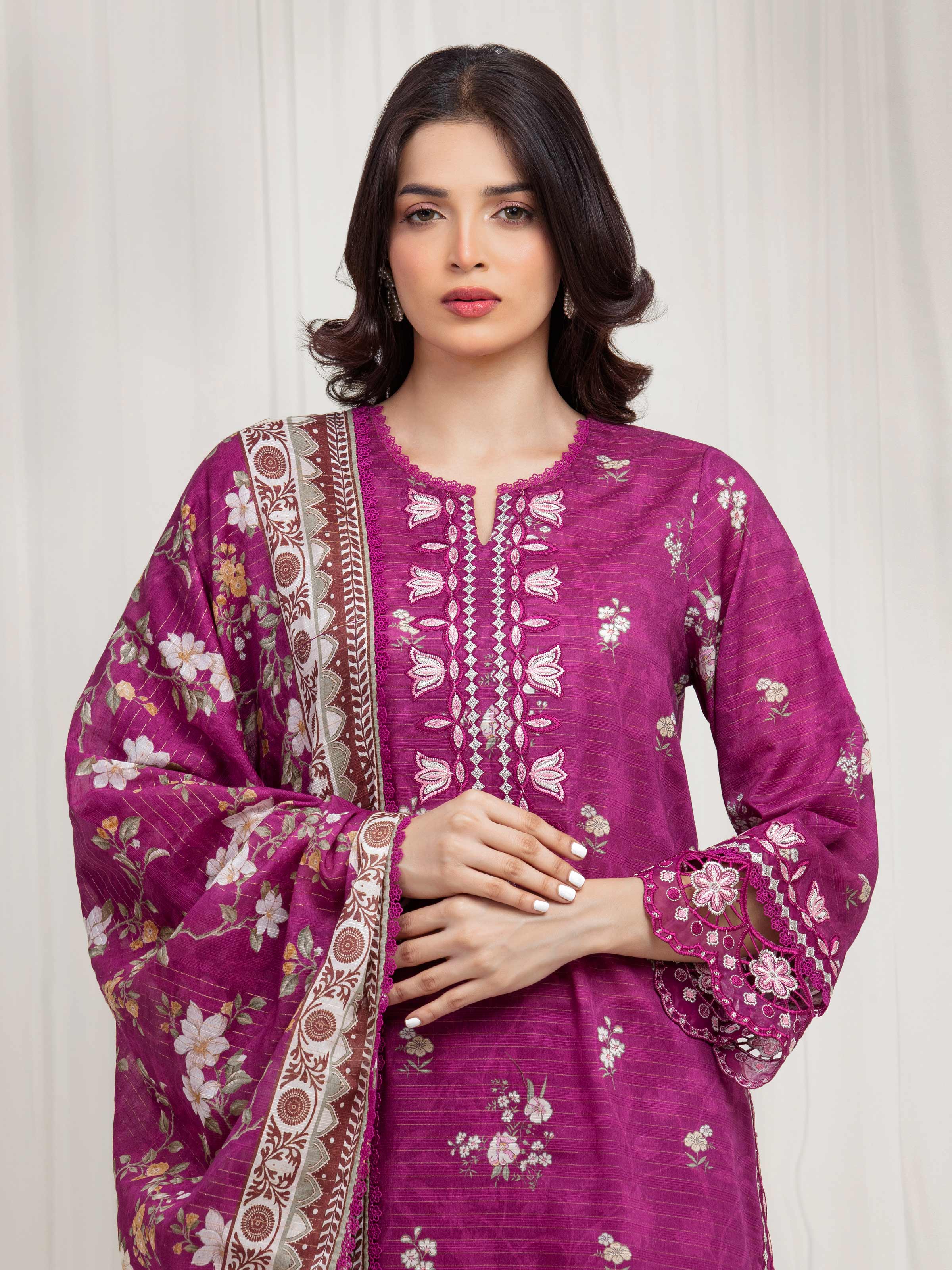Unstitched Embroidered Zari Lawn Suit - EWU6V23-33410-3P - Image 2