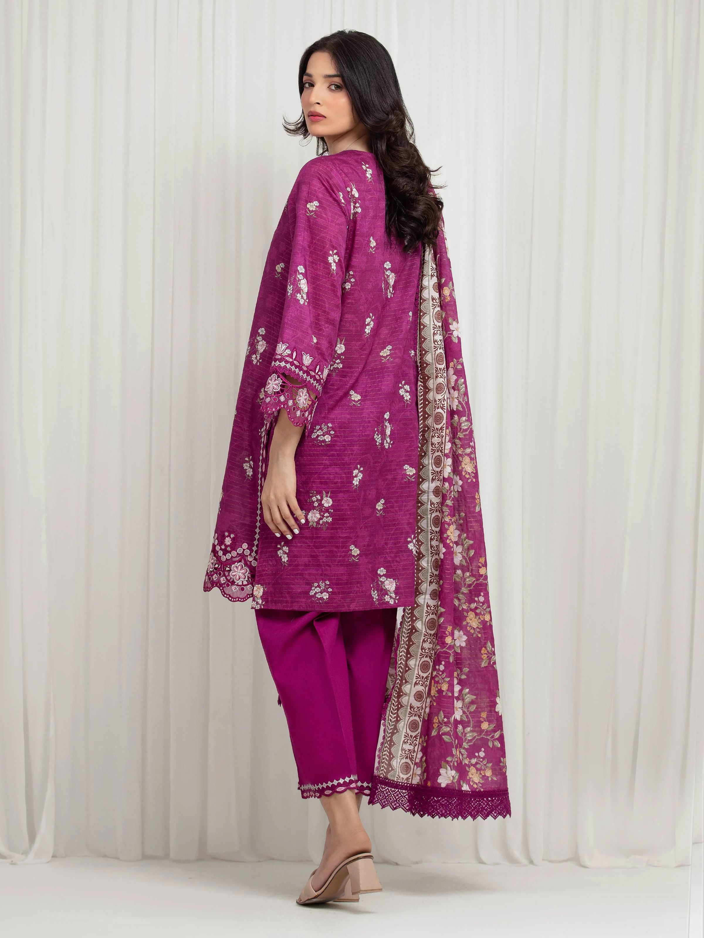 Unstitched Embroidered Zari Lawn Suit - EWU6V23-33410-3P - Image 5