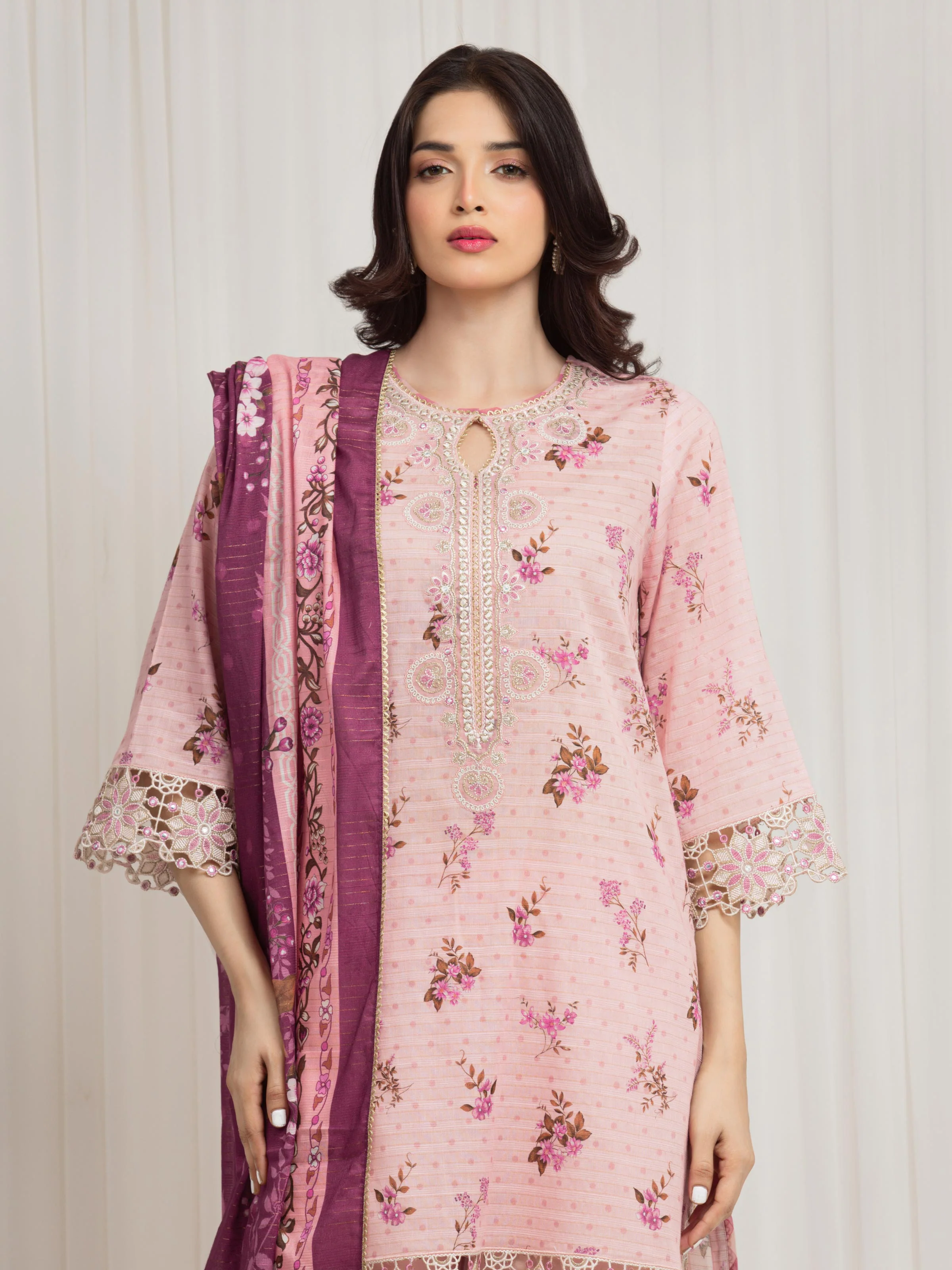 Unstitched Embroidered Zari Lawn Suit - EWU6V23-33414-3P - Image 2