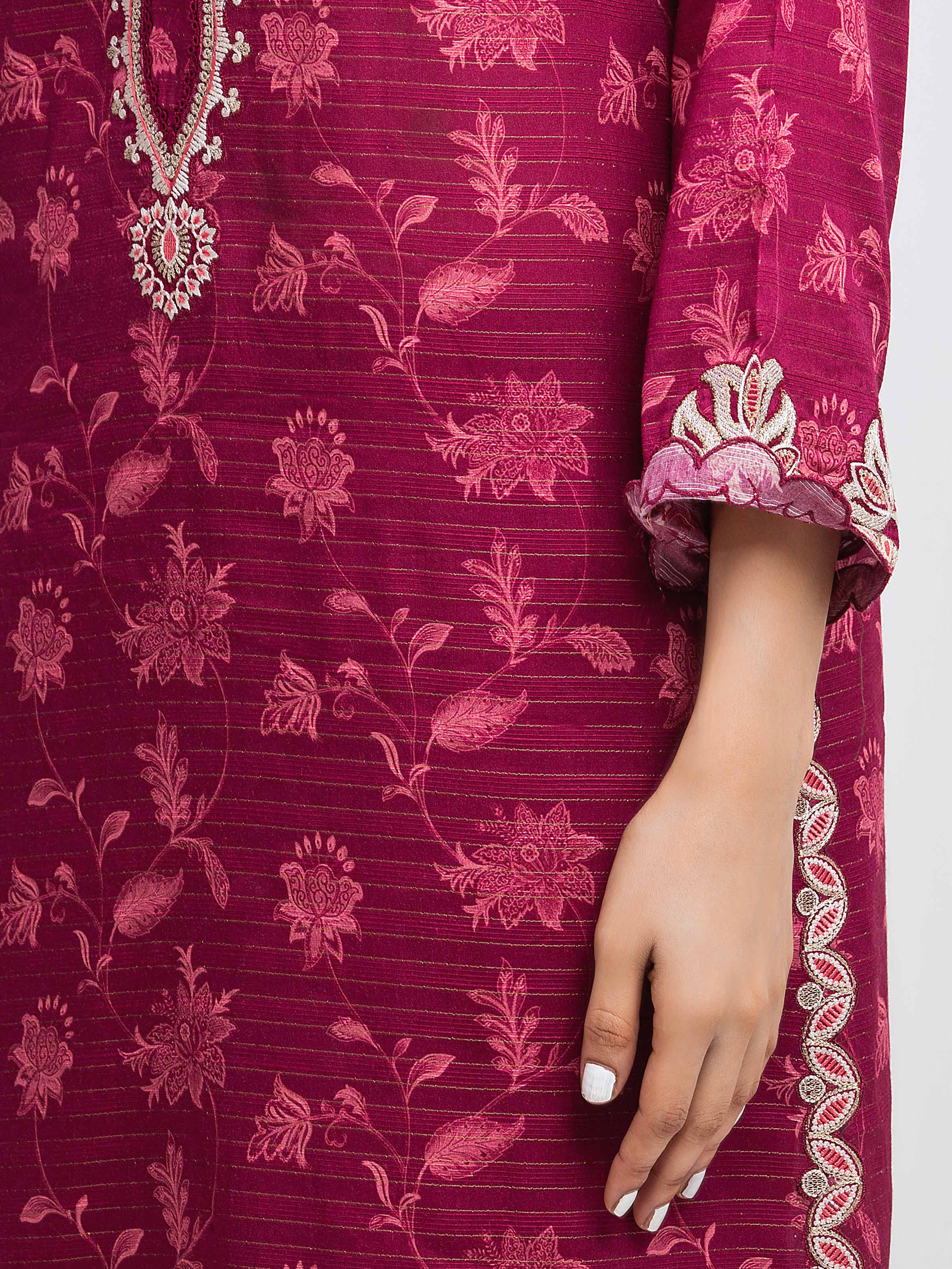 Unstitched Embroidered Zari Lawn Suit - EWU6V23-33417-3P - Image 3