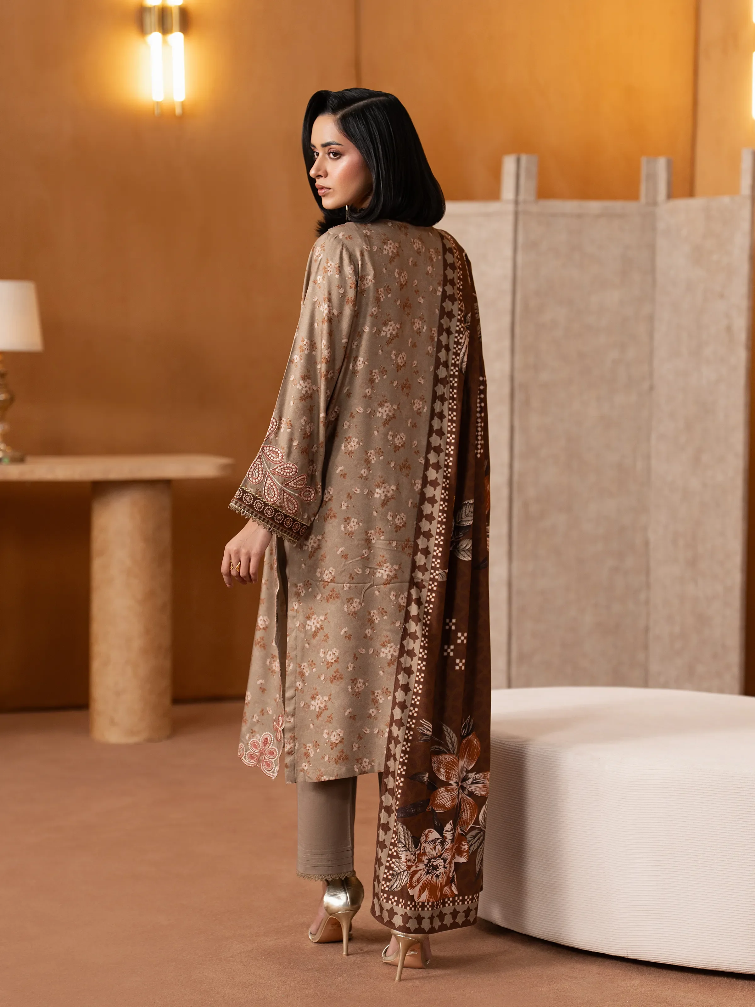 Unstitched Embroidered Viscose Twill Suit - EWU5V20-32089-3P - Image 6